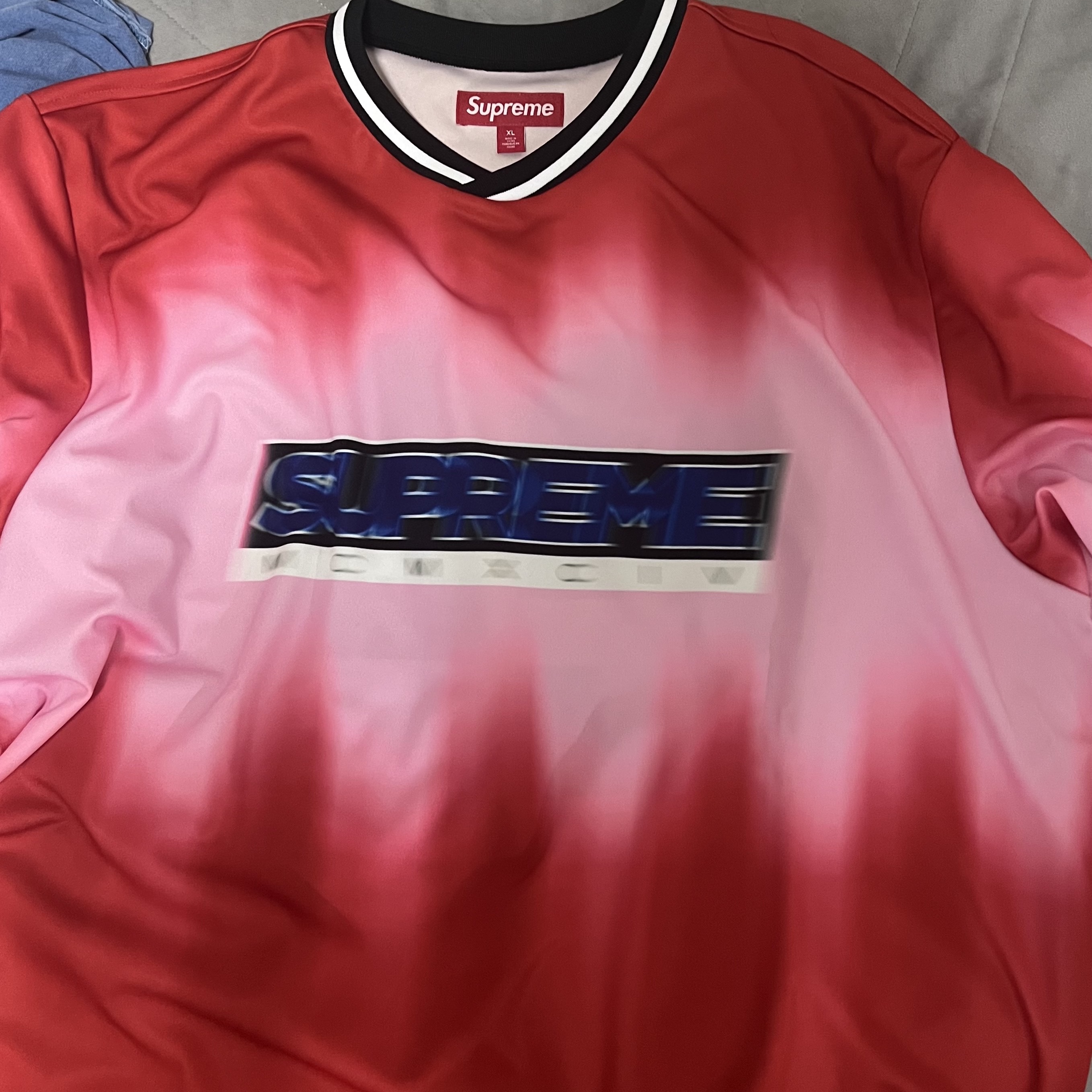 Supreme Blur Soccer Jersey Red - 24SS 착용 스타일