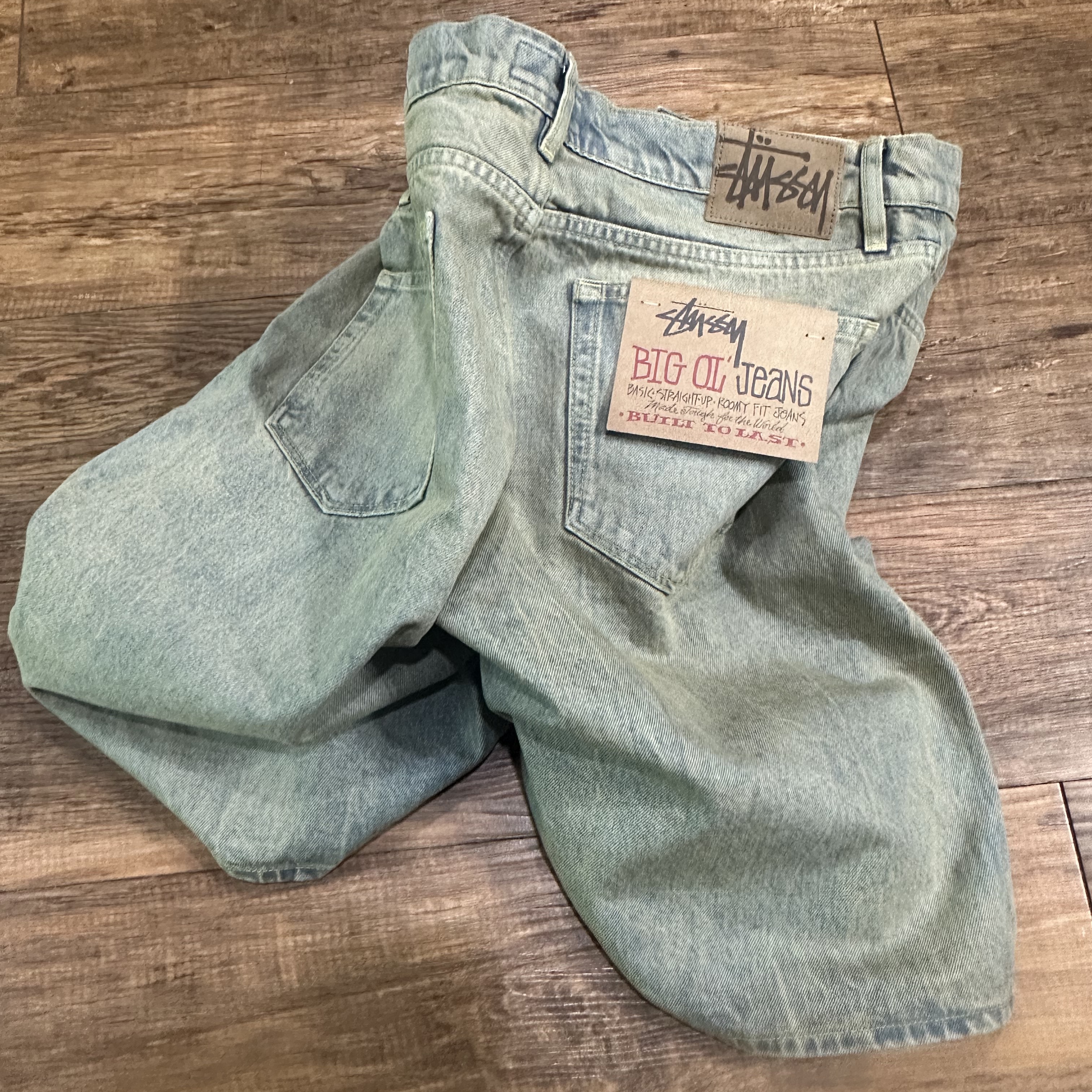Stussy Denim Big OL' Shorts Sandwash 착용 스타일 - 1
