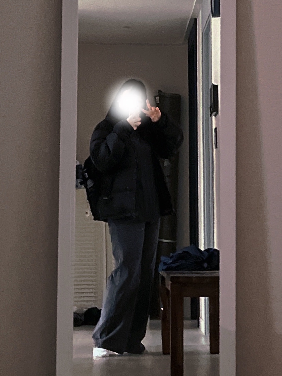 The North Face 1996 Eco Nuptse Jacket Black, Kangol Nova 2 Backpack 1448 Black 착용 스타일