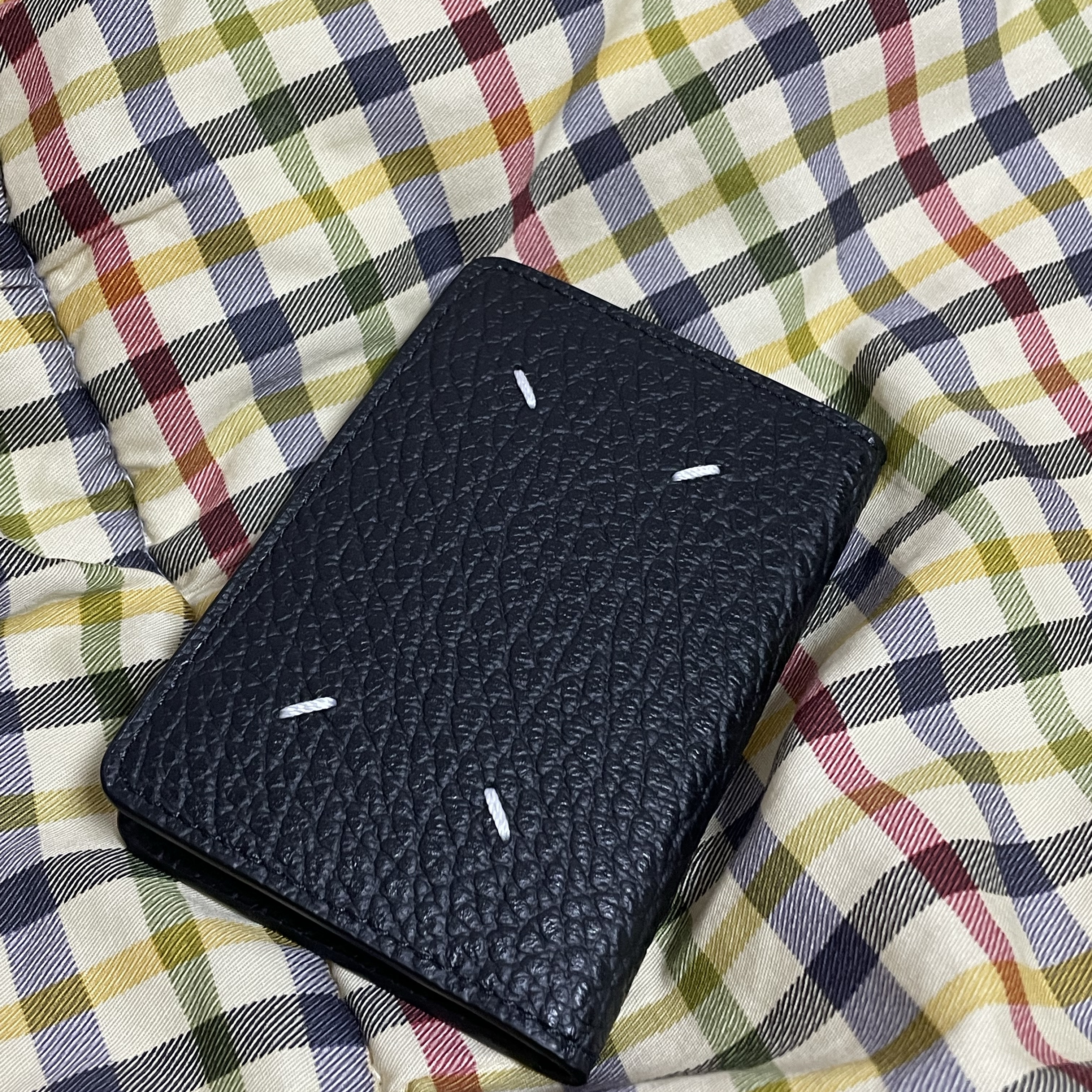 Maison Margiela Bovine Leather Card Holder Black 착용 스타일