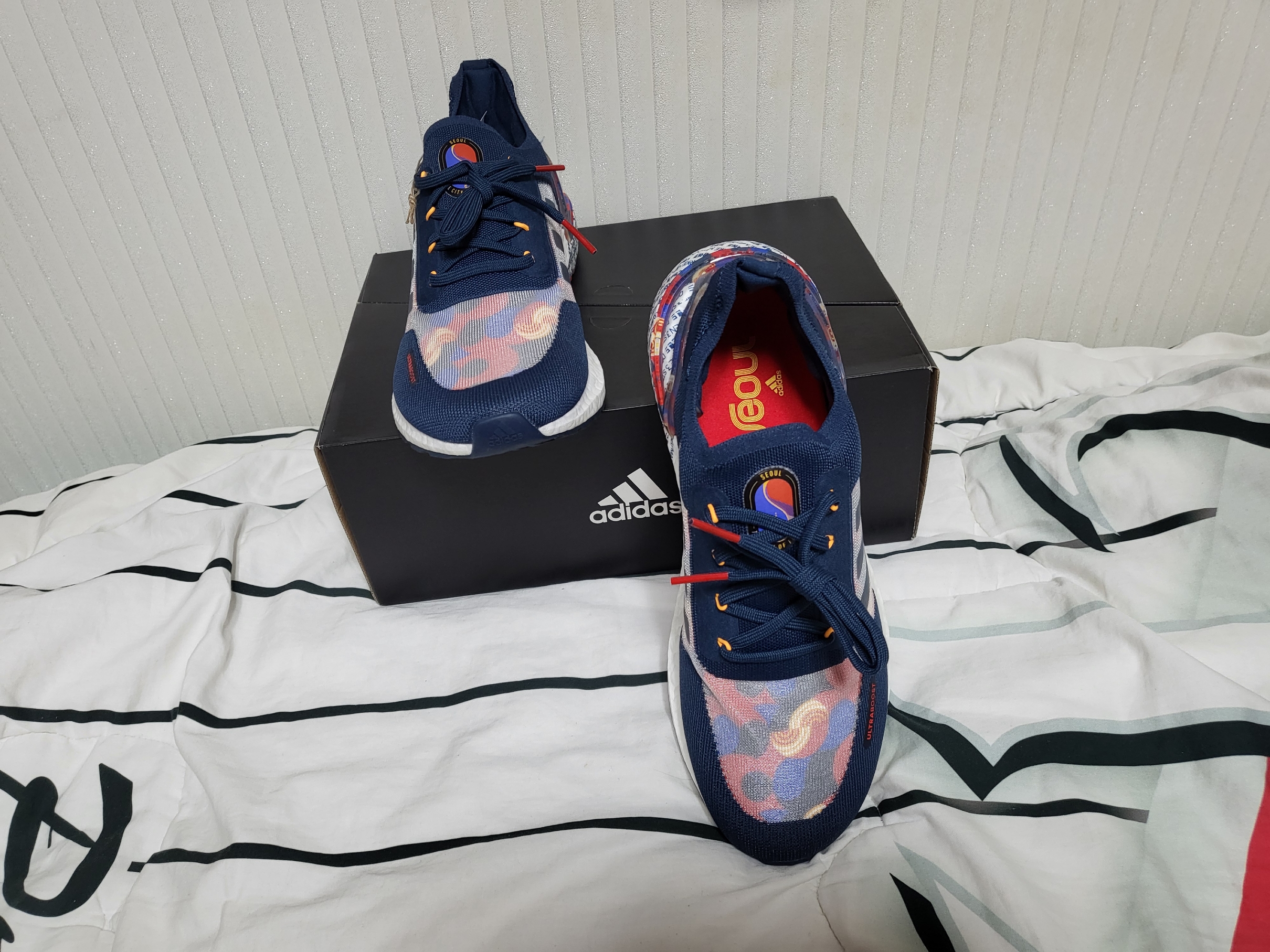Adidas Ultraboost 20 City Light Seoul 착용 스타일 - 1