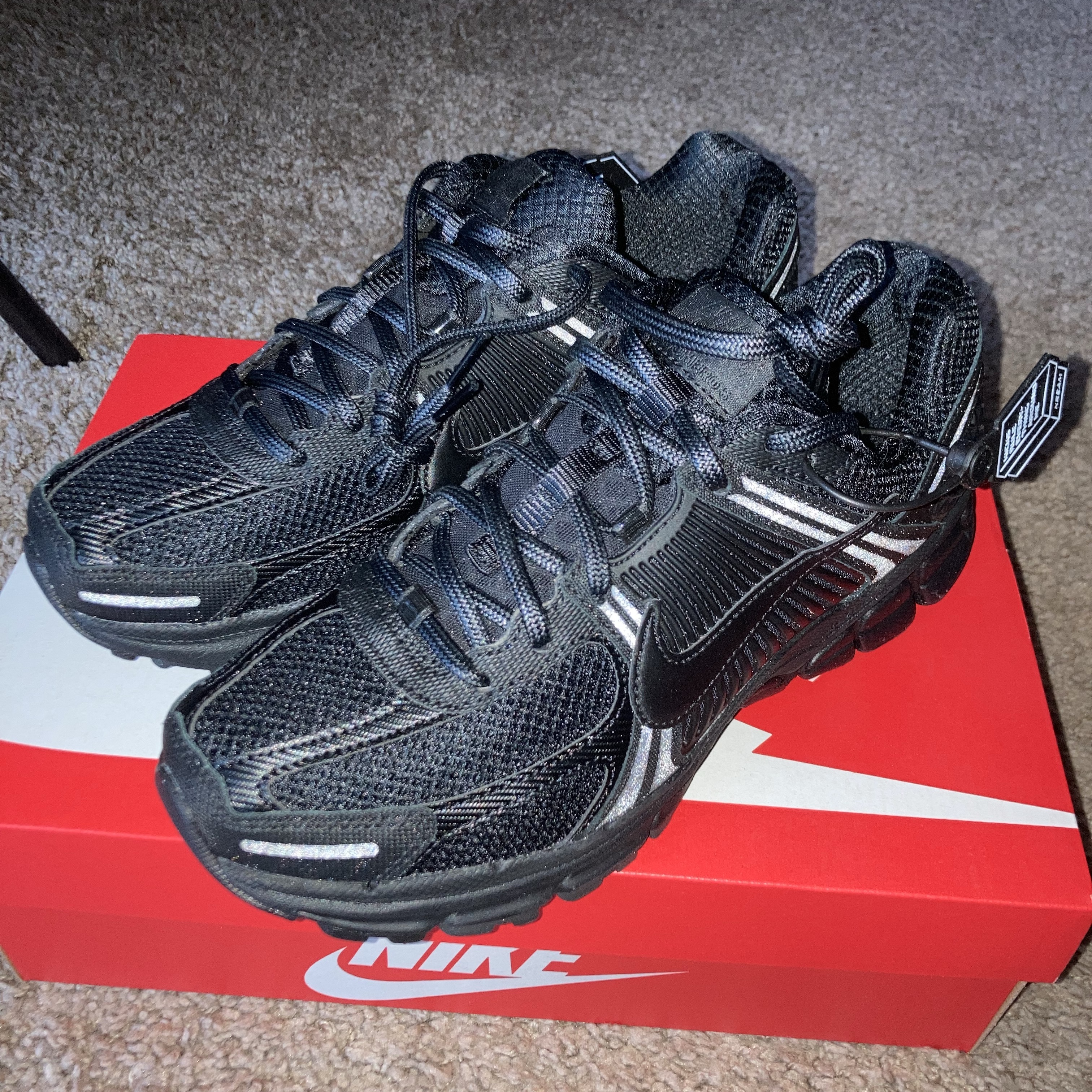 Nike Zoom Vomero 5 SP Black 착용 스타일