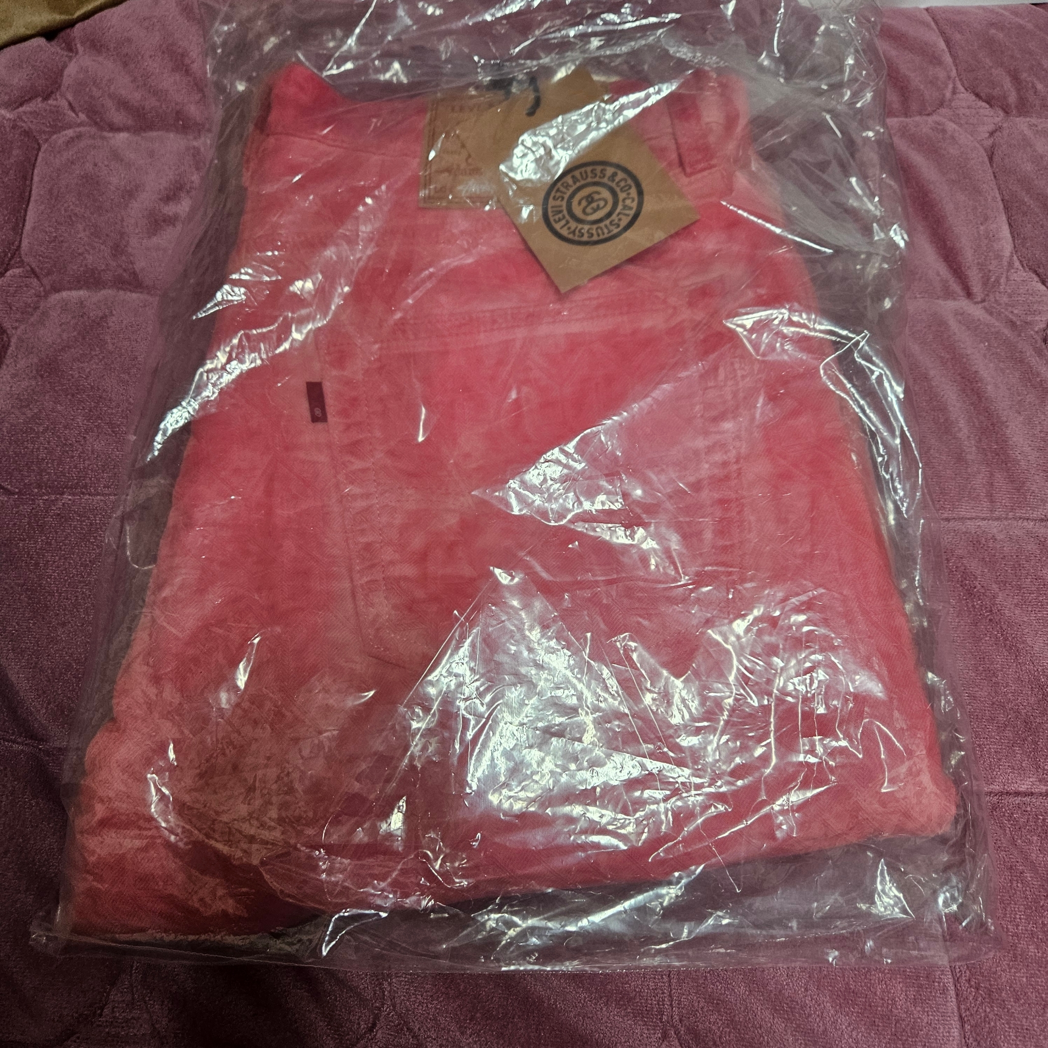Stussy x Levi's Jacquard Jean Pink 착용 스타일
