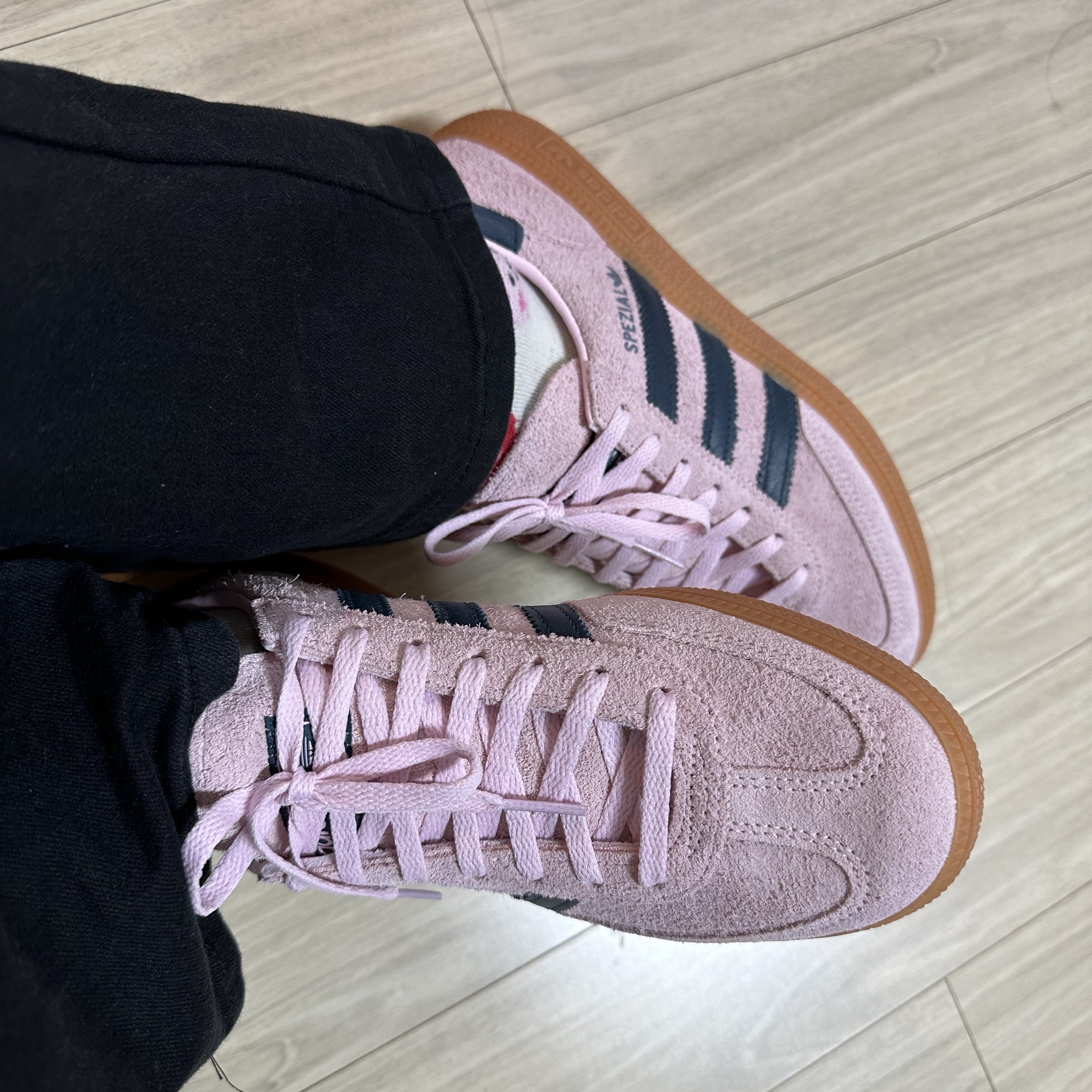 (W) Adidas Spezial Handball Clear Pink 착용 스타일