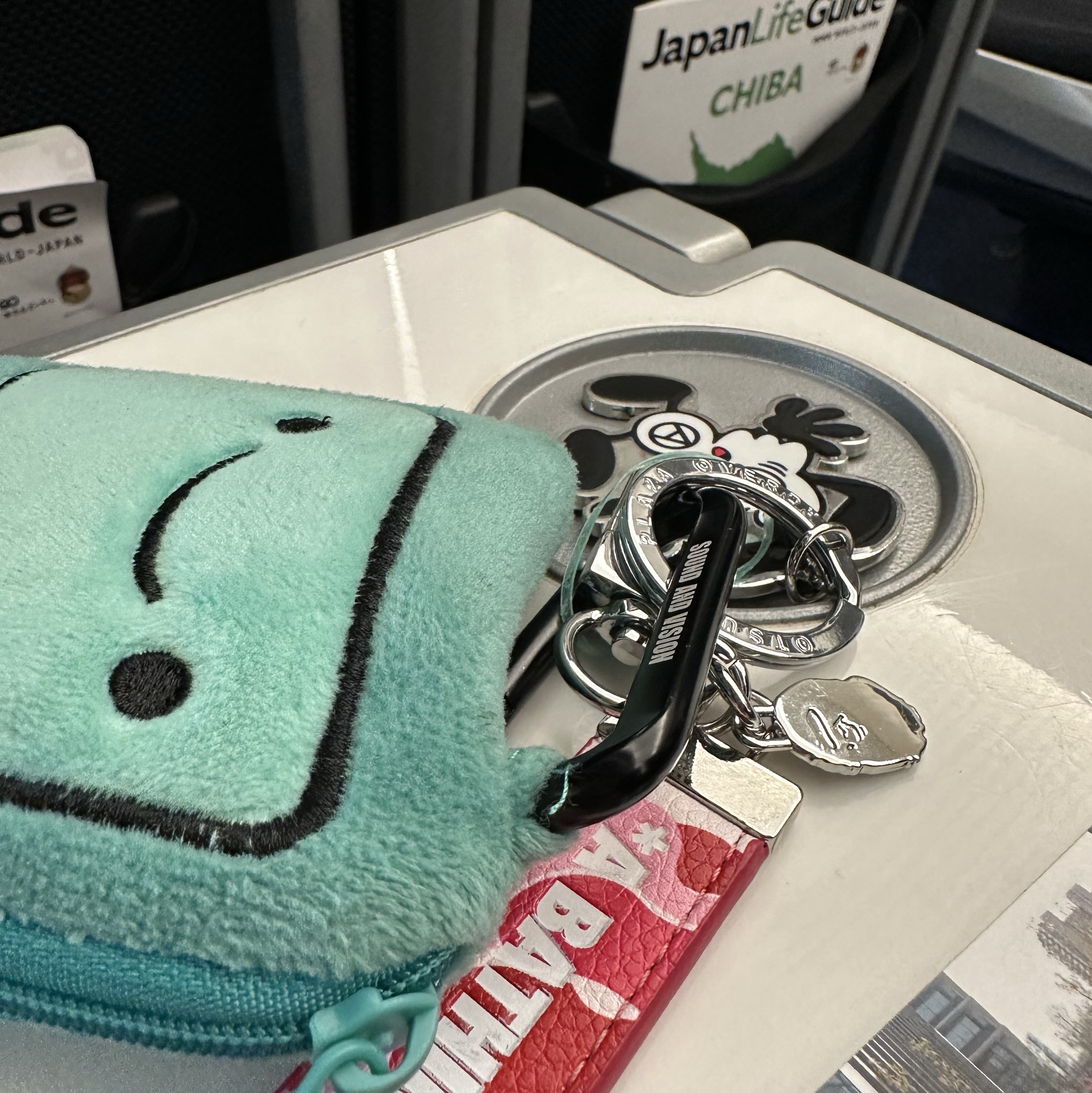 CDG Logo Coach Jacket Black, Verdy Otsumo Plaza Key Charm Vick Silver - Otsumo Plaza Exclusive 착용 스타일 - 2