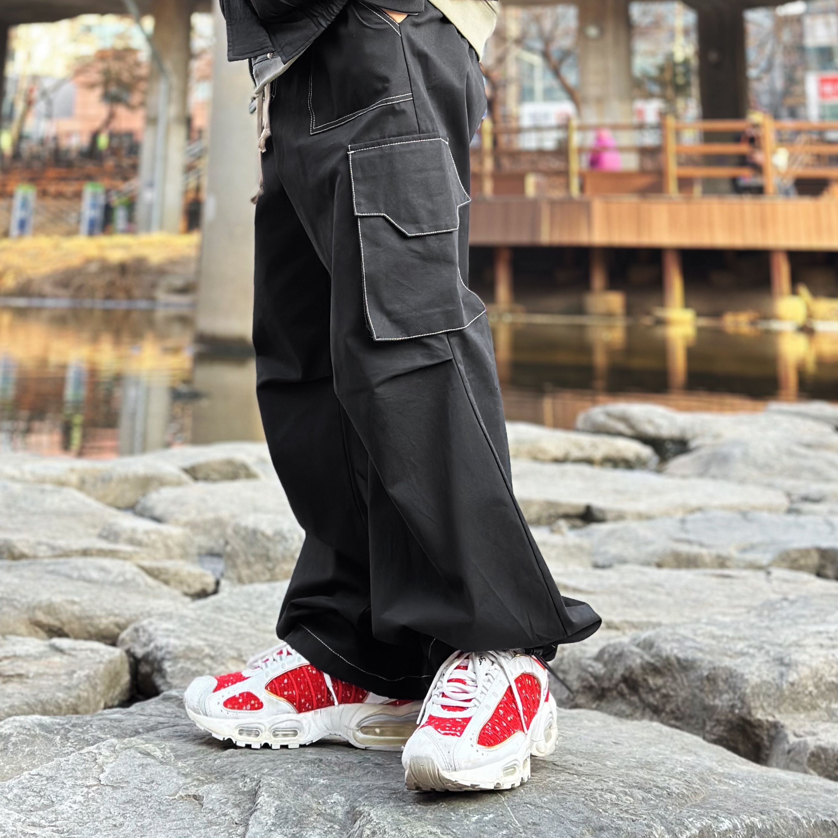 Nike x Supreme Air Max Tailwind 4 White 착용 스타일 - 2
