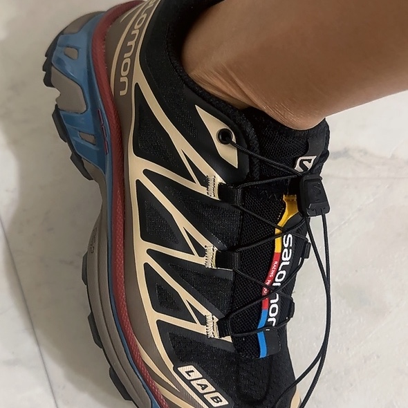 Salomon XT-6 Black Falcon 착용 스타일 - 1