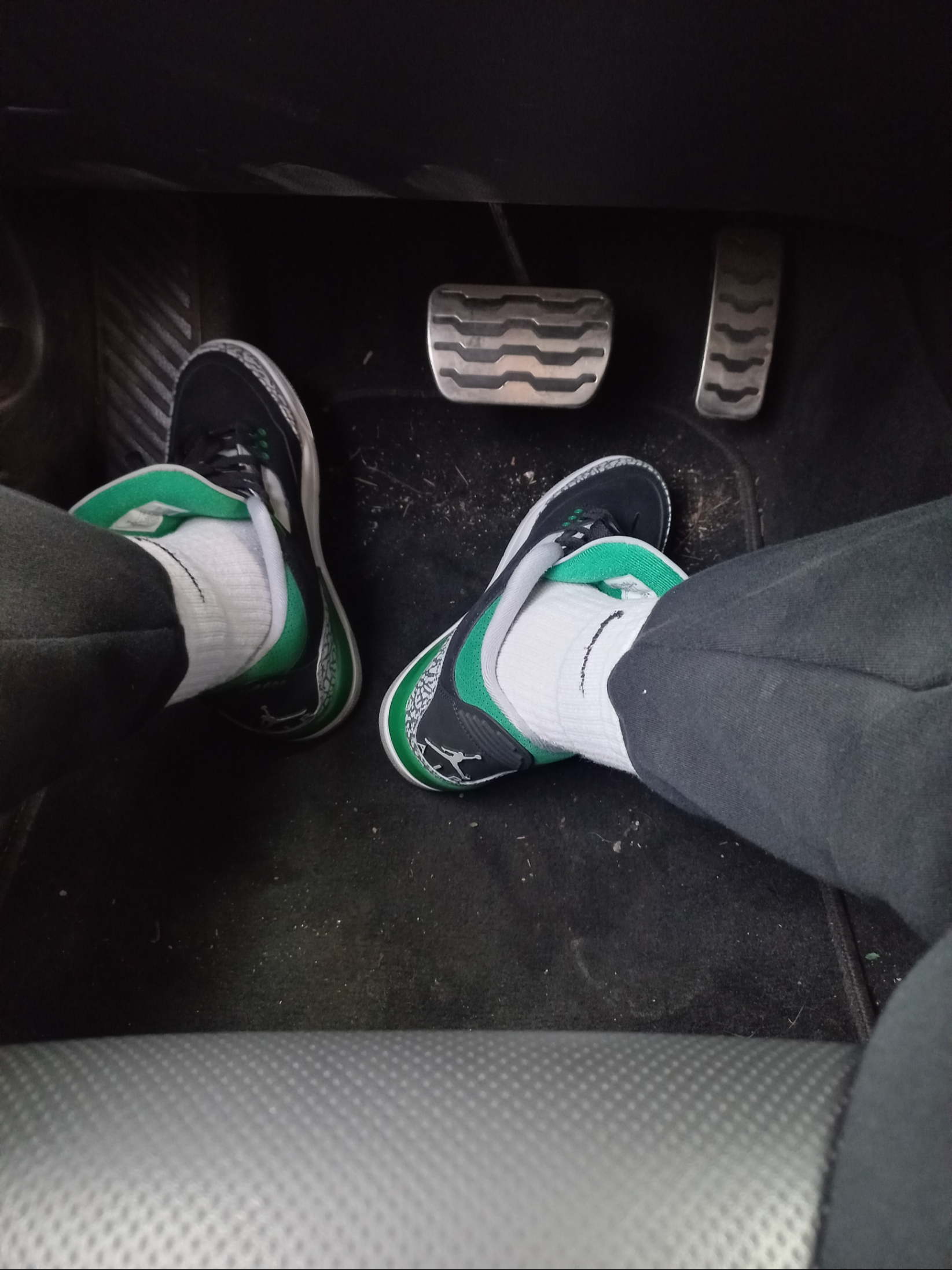 Jordan 3 Retro Pine Green, Jordan Essential Fleece Pants Black - Asia 착용 스타일