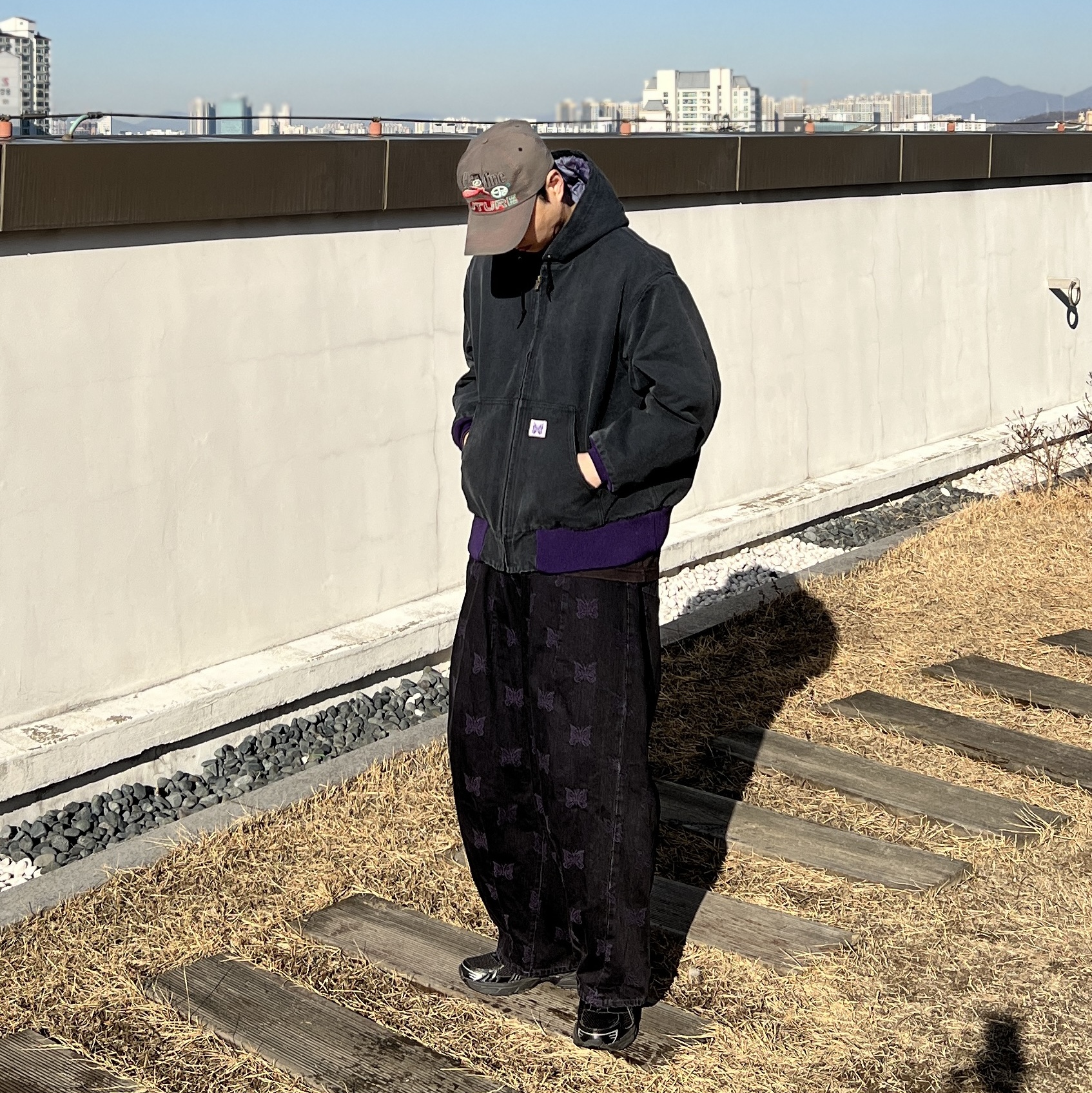 Needles 16oz Cotton Canvas Zipped Worked Hoody Black 착용 스타일