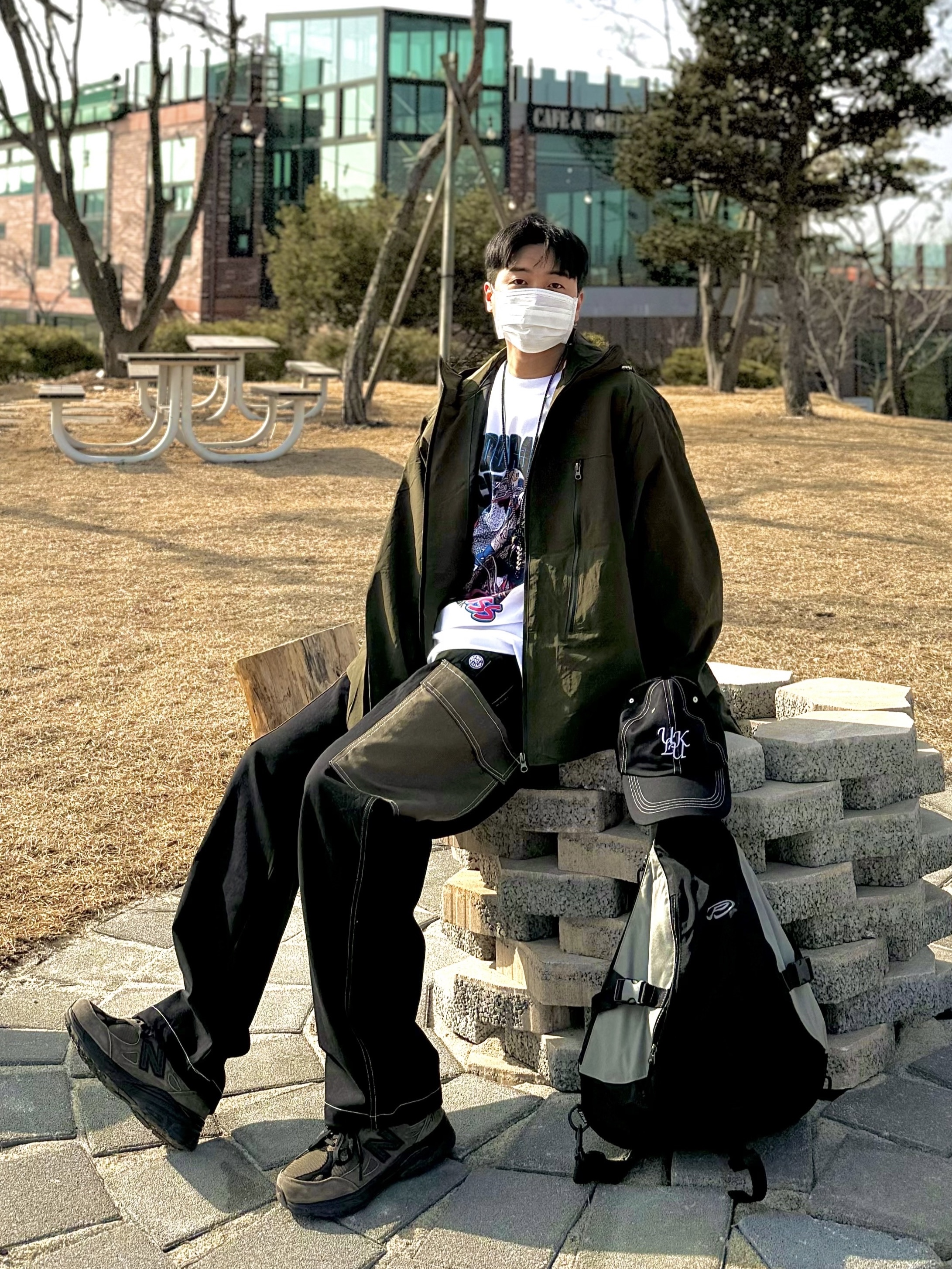 New Balance x JJJJound 990v3 Brown Black 착용 스타일 - 5