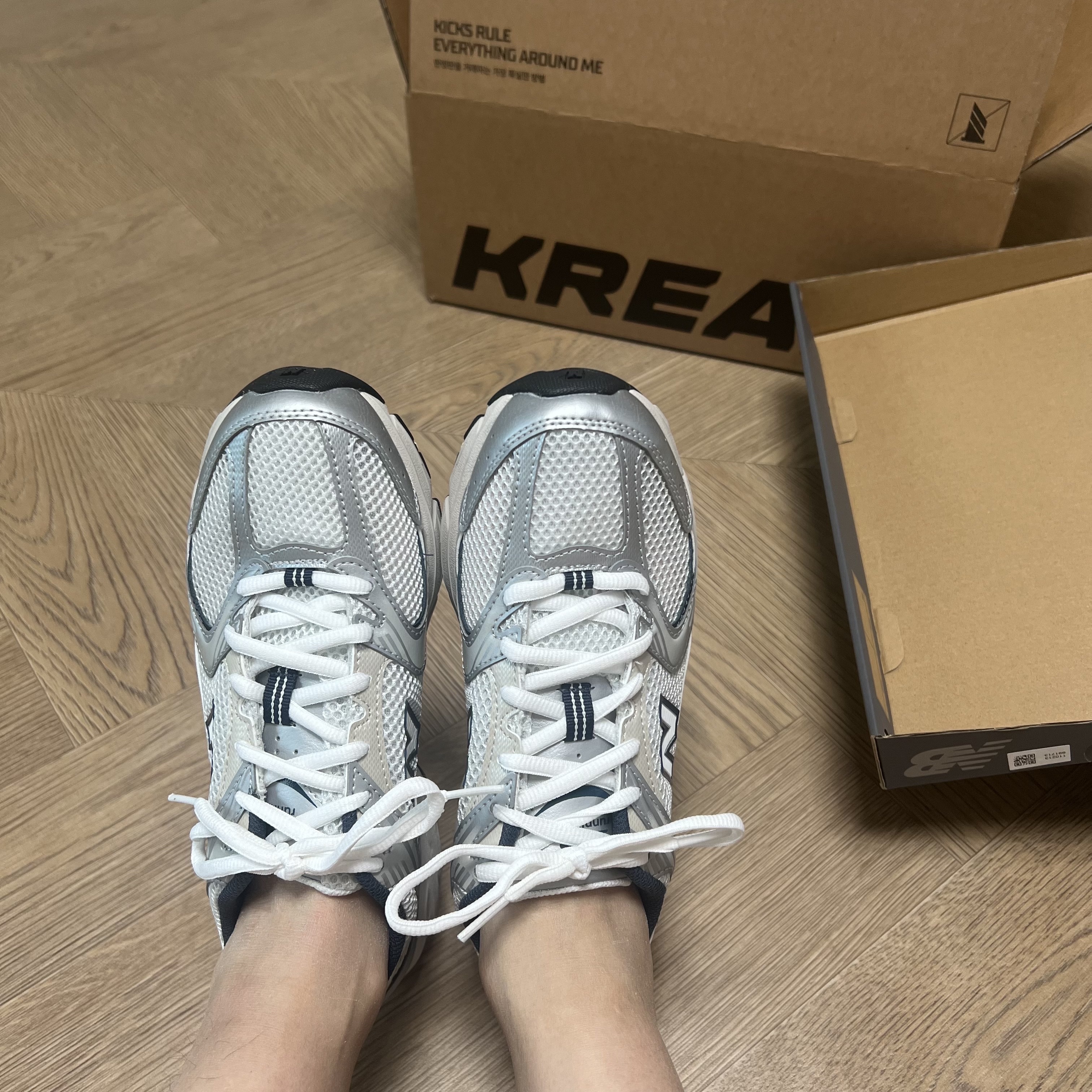 New Balance 530 Steel Grey 착용 스타일
