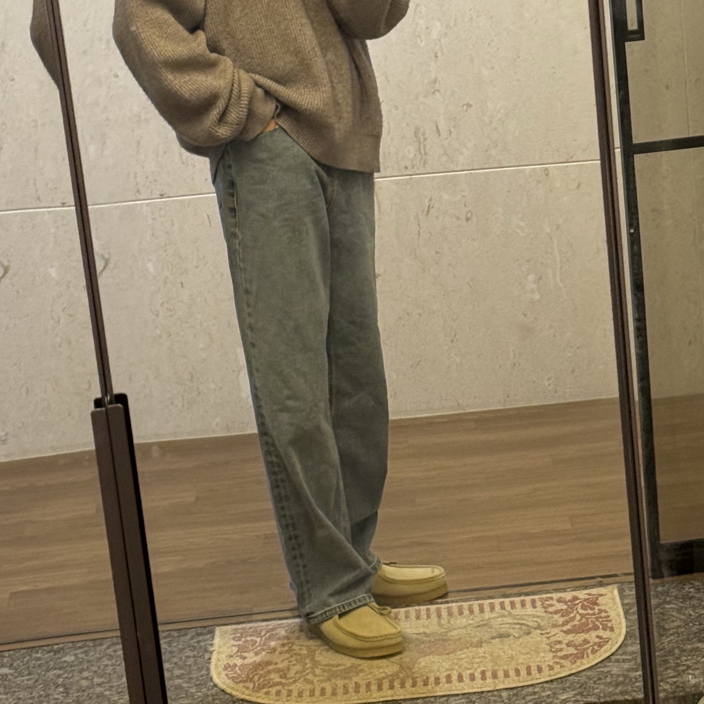 Clarks Wallabee Maple Suede 착용 스타일