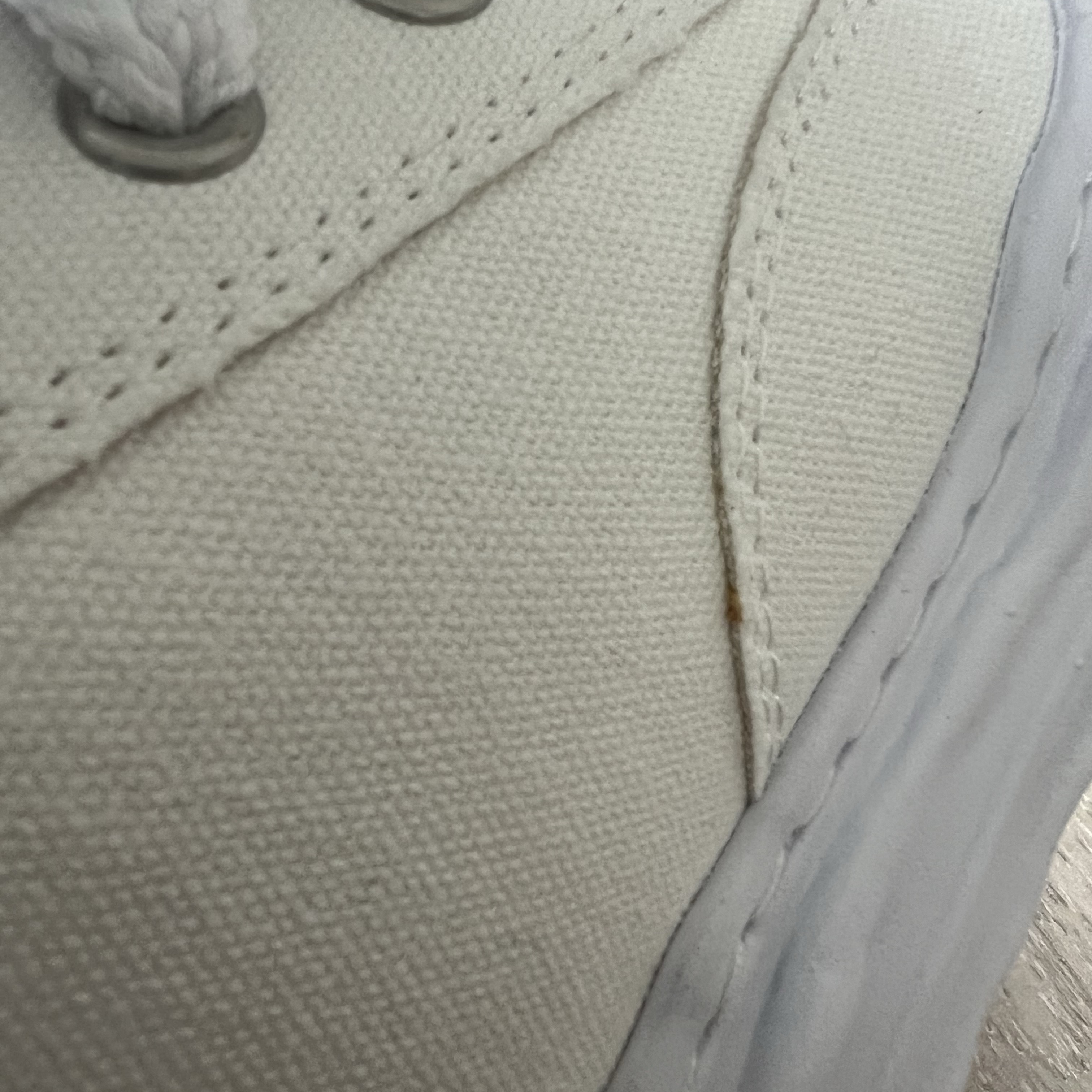 Maison Mihara Yasuhiro Hank OG Sole Canvas Low-top Sneakers White 착용 스타일 - 2