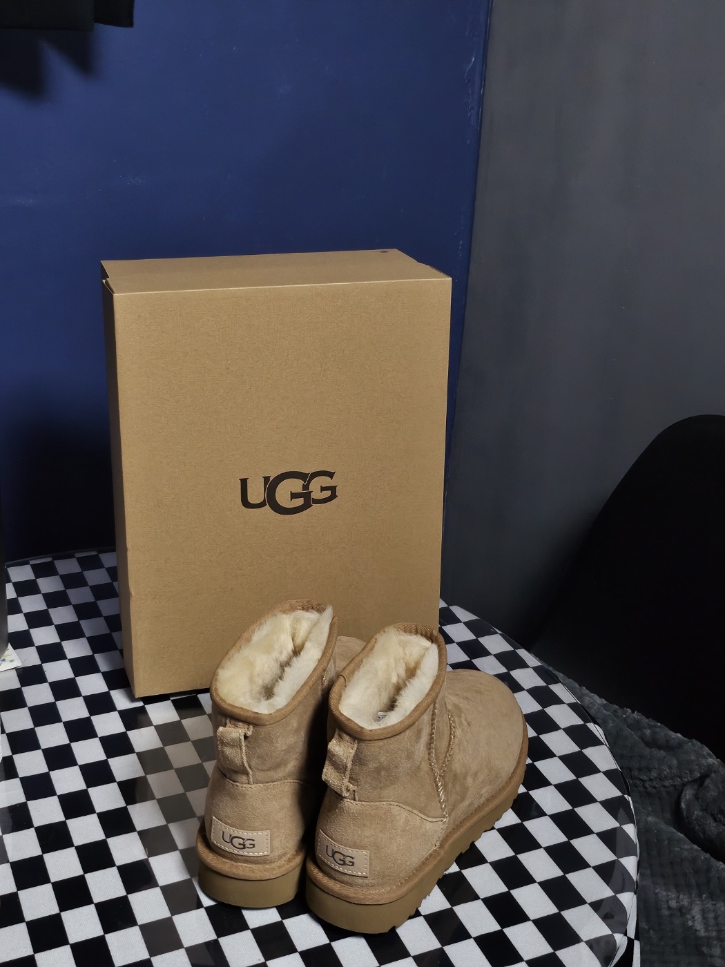 (W) UGG Classic Mini II Boots Chestnut 착용 스타일