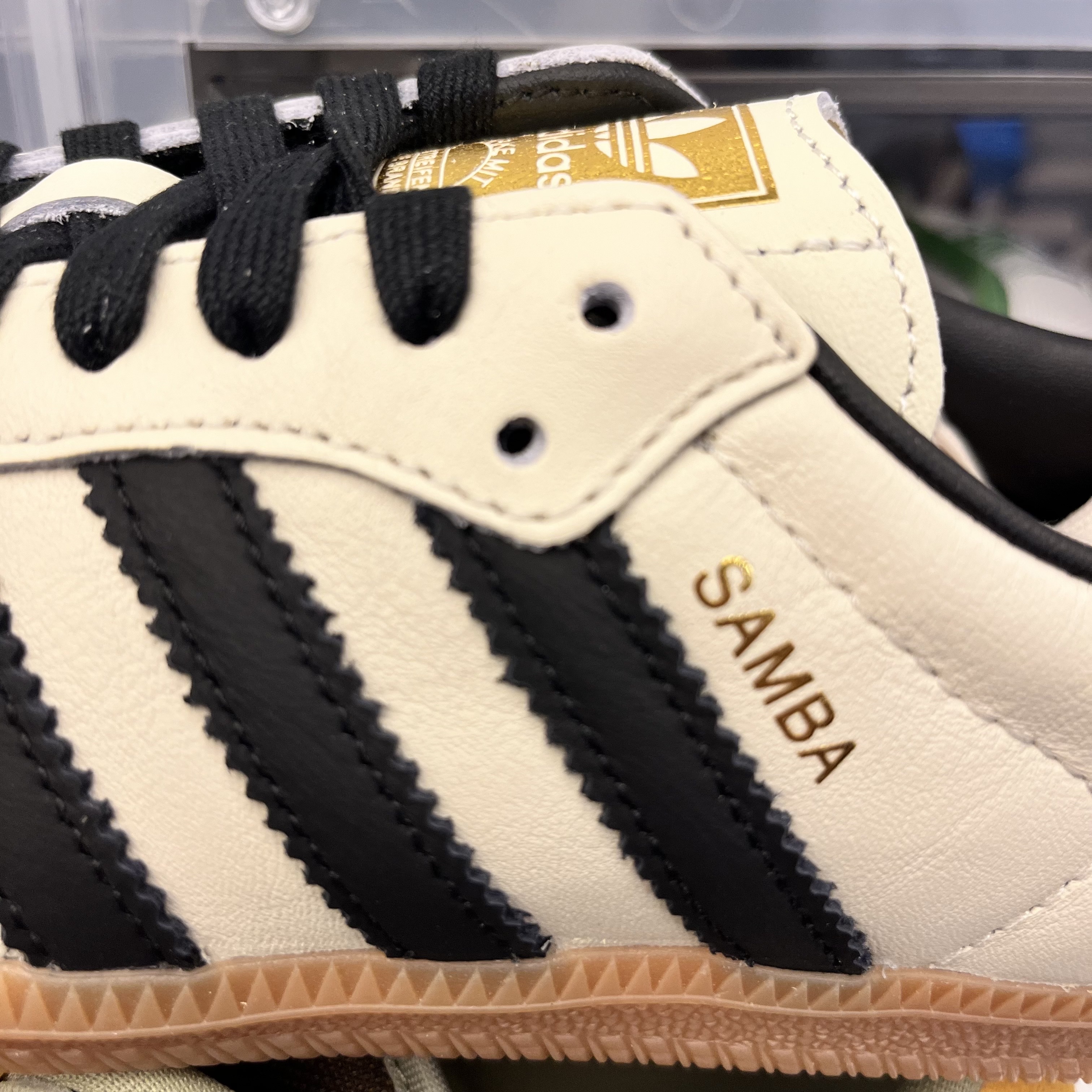 (W) Adidas Samba OG Cream White Core Black 착용 스타일 - 2