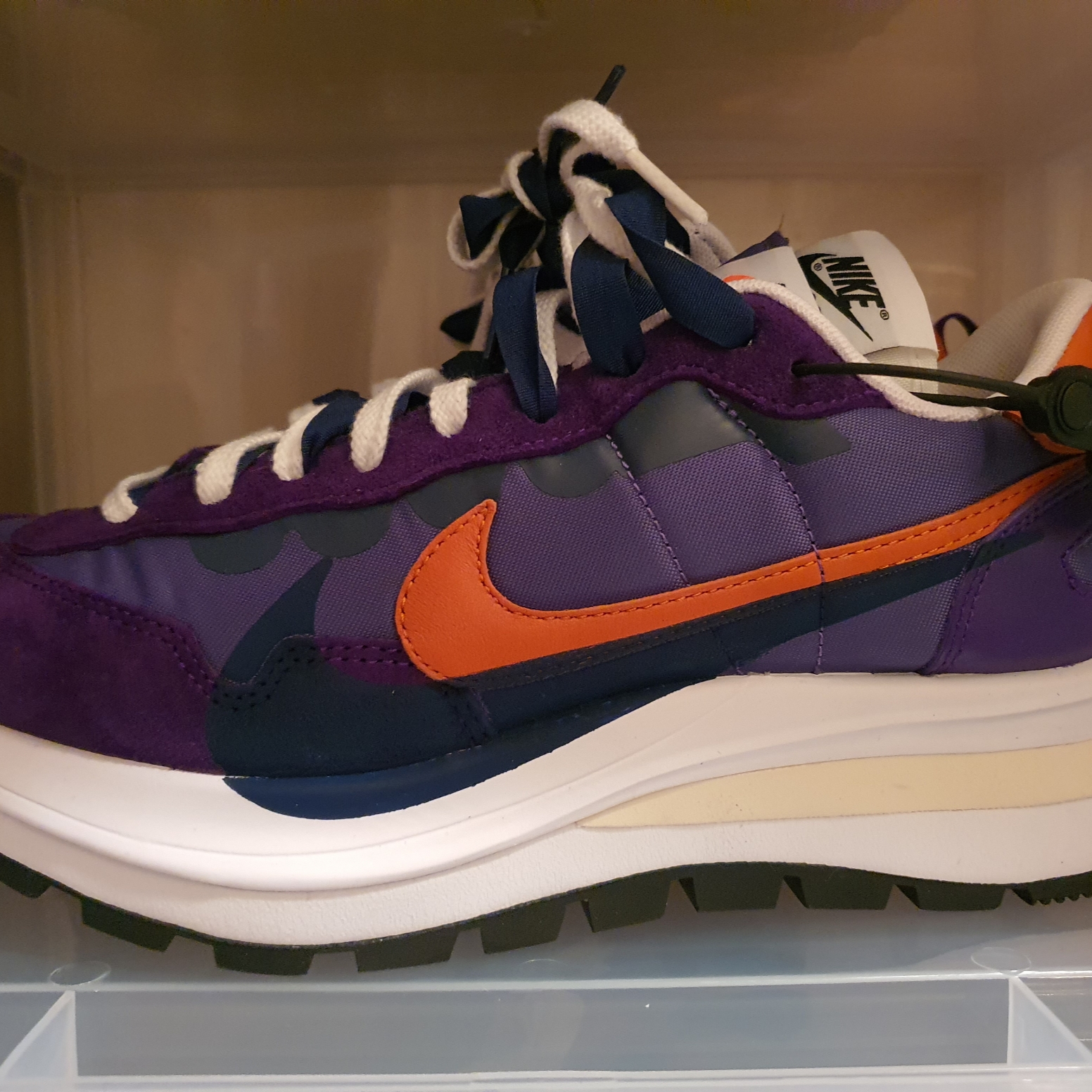 Nike x Sacai VaporWaffle Dark Iris 착용 스타일