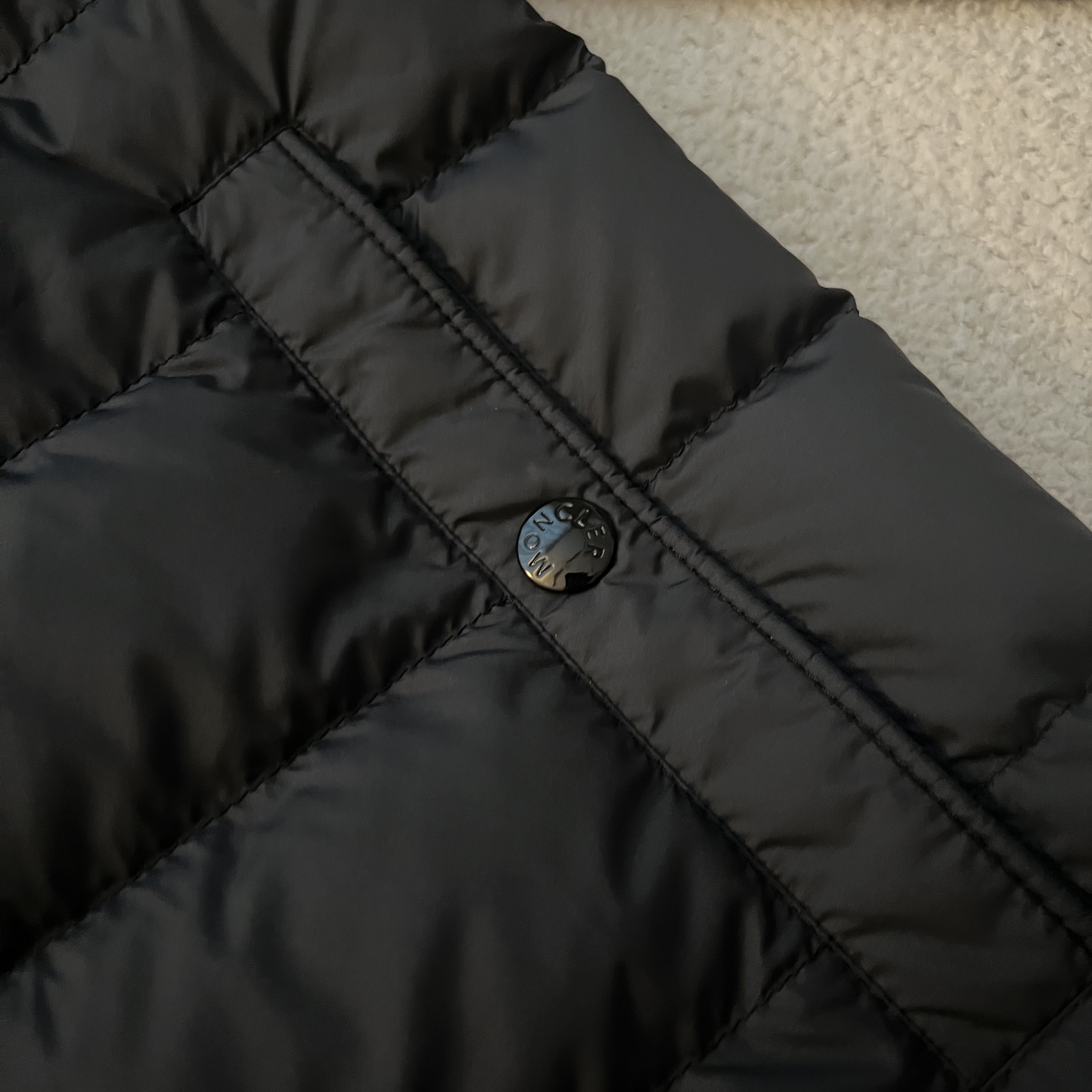 Moncler Padded Cotton Zip-Up Cardigan Black - 24SS 착용 스타일 - 5