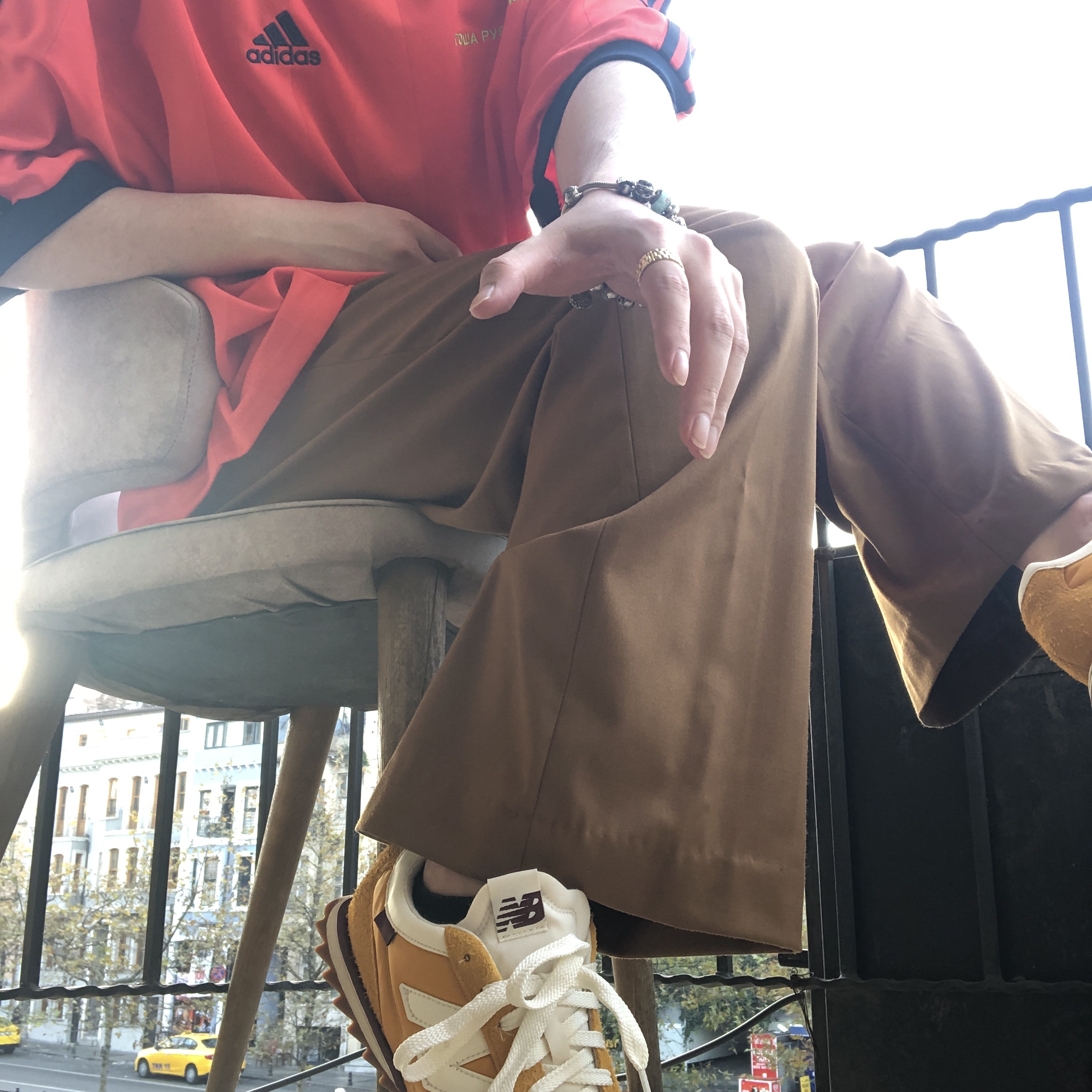 New Balance x Donald Glover RC30 Golden Hour 착용 스타일