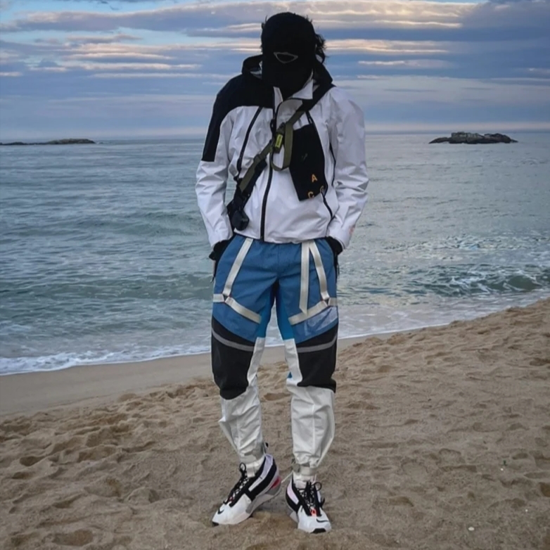 Nike Drifter Gator ISPA Hyper Crimson, Nike NRG ISPA Pants Battle Blue 착용 스타일 - 1