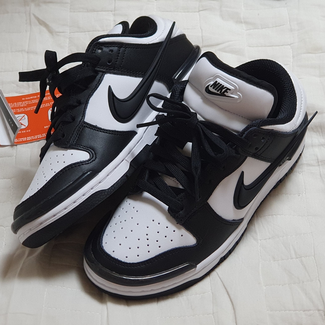 (W) Nike Dunk Low Twist White Black 착용 스타일