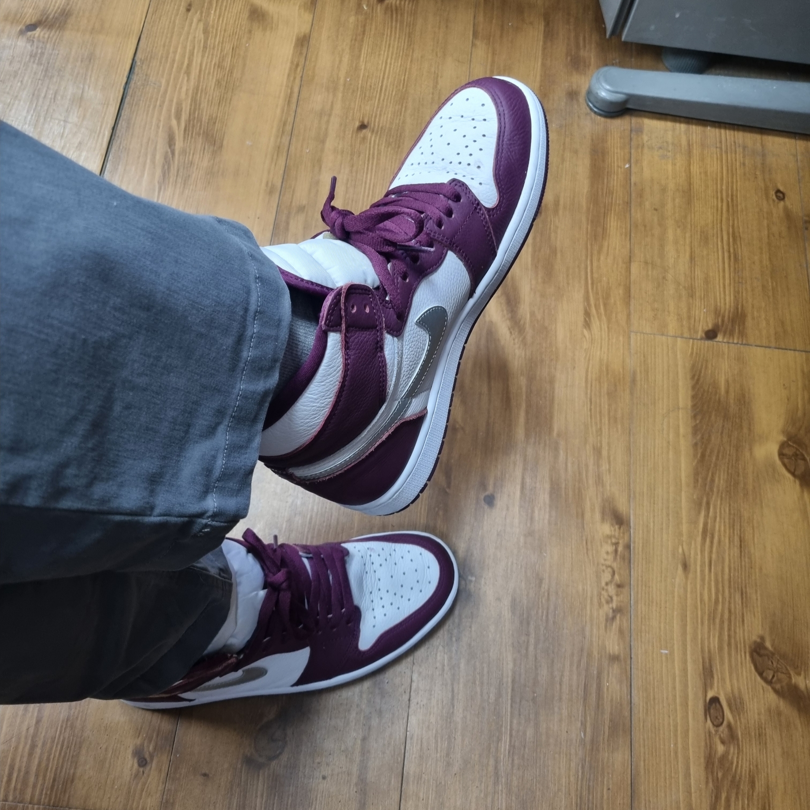 Jordan 1 Retro High OG Bordeaux 착용 스타일