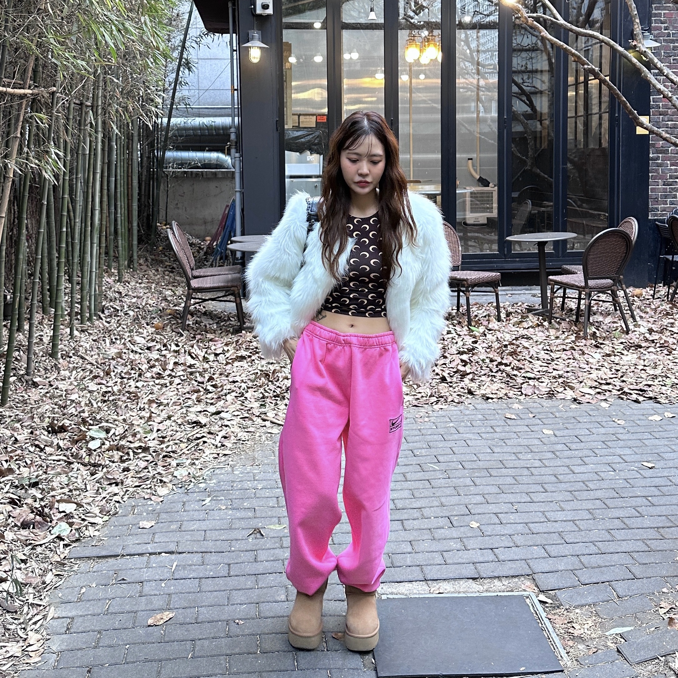 (W) Marine Serre Second Skin Top Brown Moon, Nike x Stussy NRG Washed Fleece Pants Lotus PInk (DO5297-670) 착용 스타일 - 2