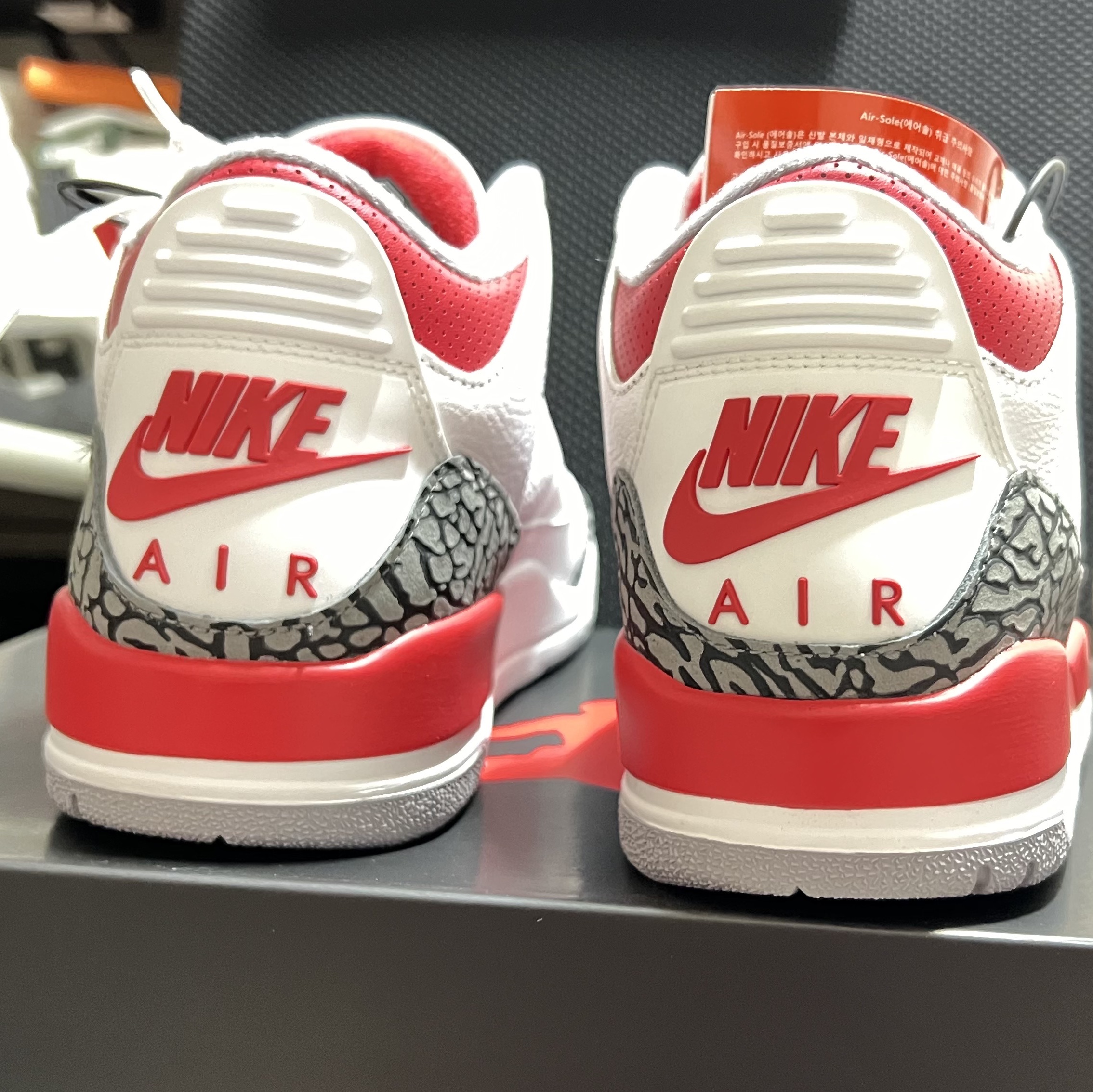 Jordan 3 Retro Fire Red 2022 착용 스타일 - 3