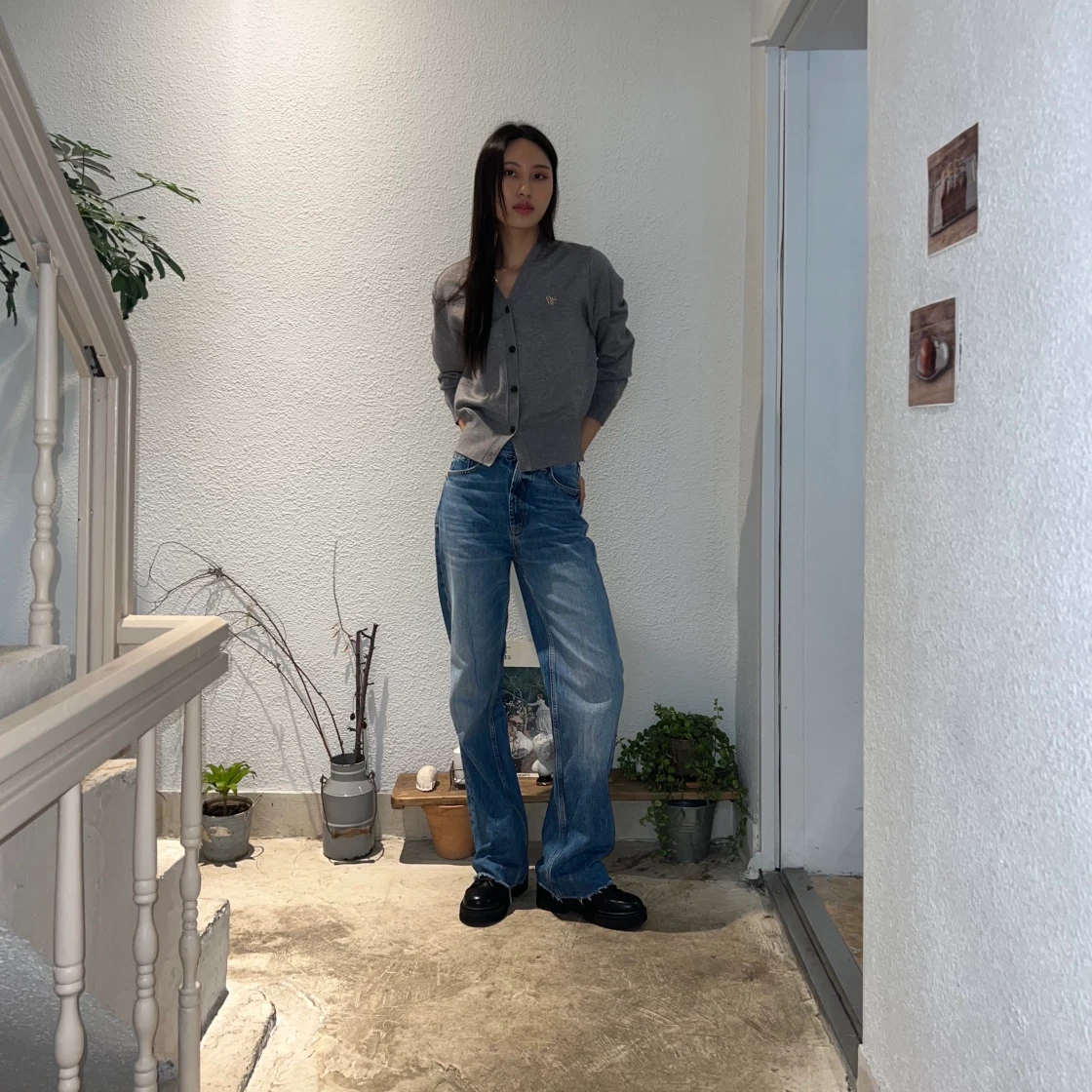 자라 x 스튜디오 니콜슨 진 위드아웃 사이드 심 블루 | Zara | KREAM Zara x Studio Nicholson Jeans Without Side Seams Blue