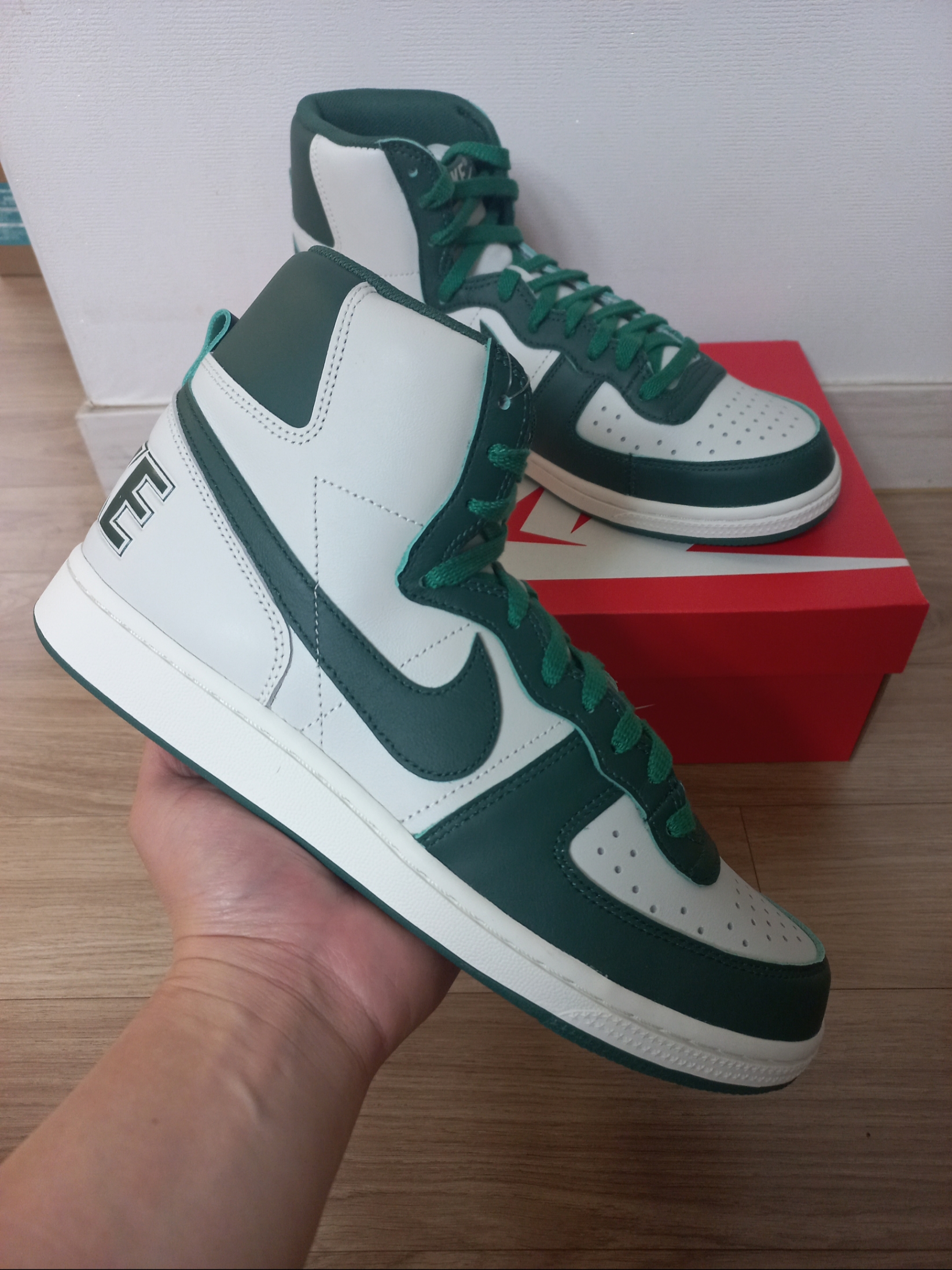 Nike Terminator High Noble Green 착용 스타일 - 1