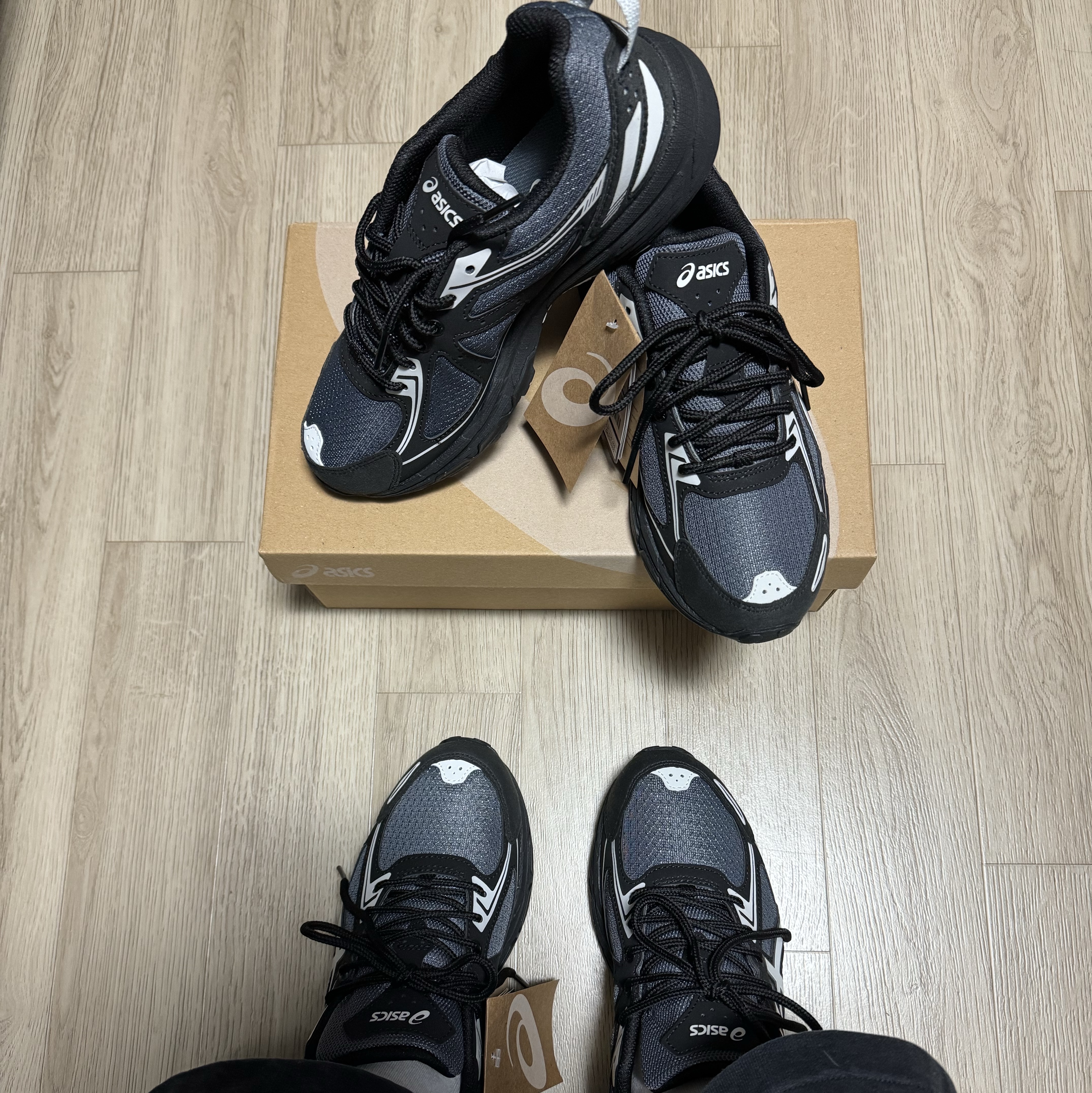 Asics Gel-Venture 6 Carrier Grey 착용 스타일 - 1