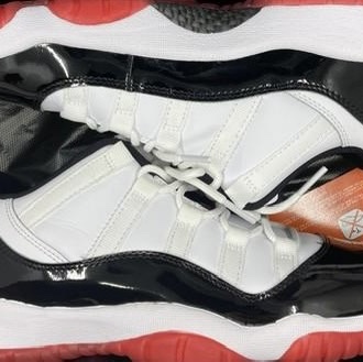 Jordan 11 Retro Low Concord Bred 착용 스타일