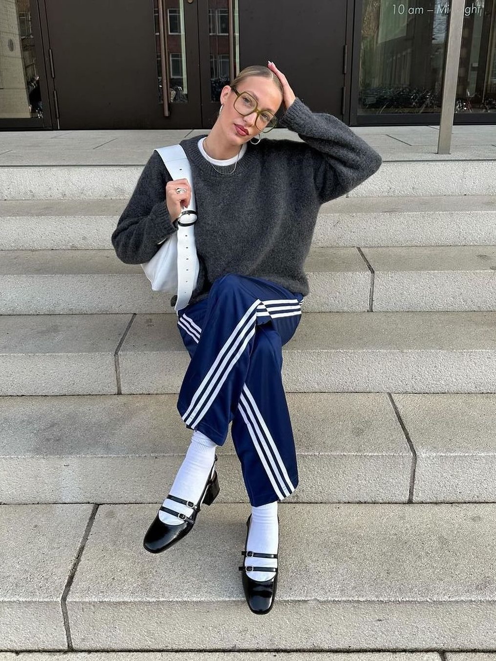 Palace x Adidas Firebird Track Pants Black - 23SS, (W) Adidas Adicolor Classic Firebird Track Pants Black - KR Sizing 착용 스타일 - 5