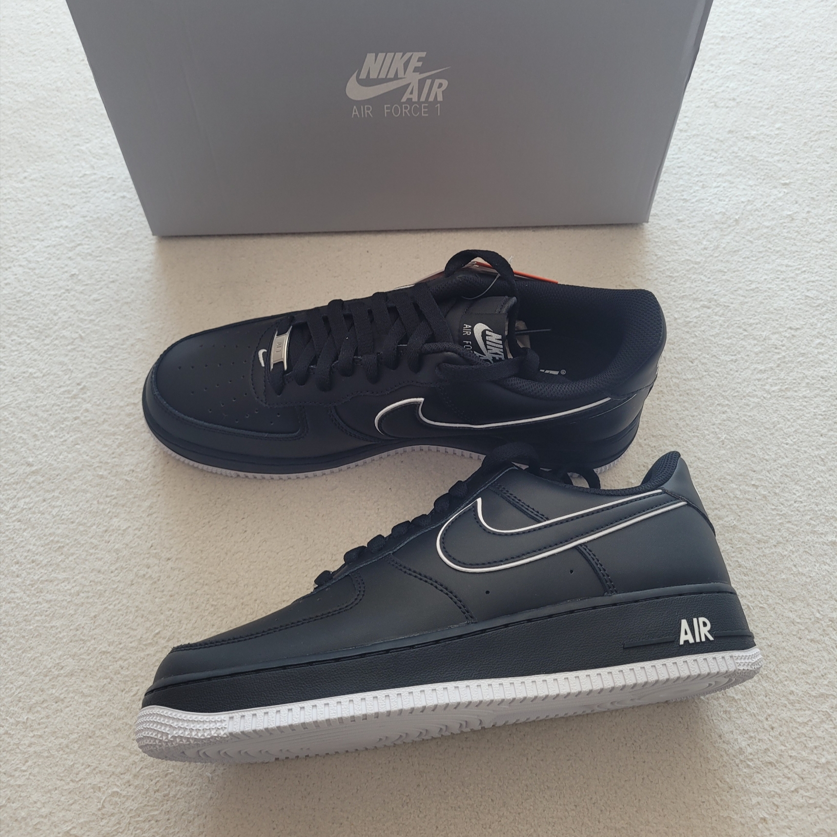 Nike Air Force 1 '07 Black White 착용 스타일