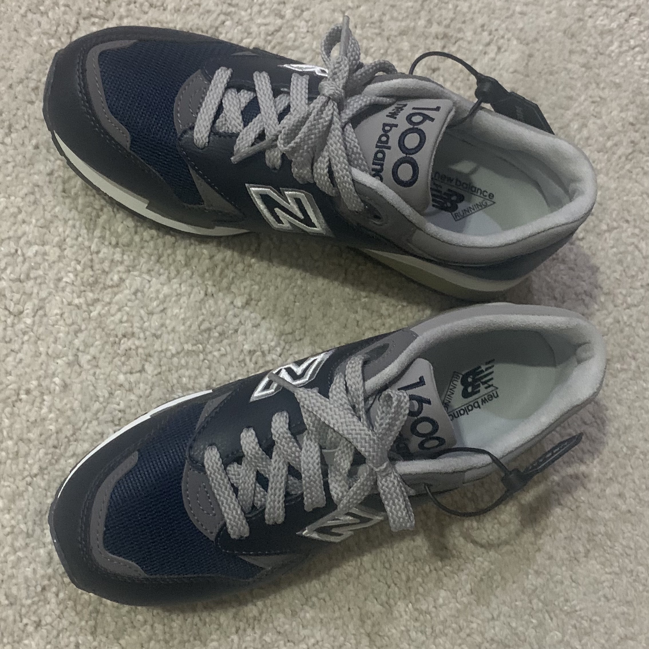 New Balance 1600 Legacy Navy 착용 스타일