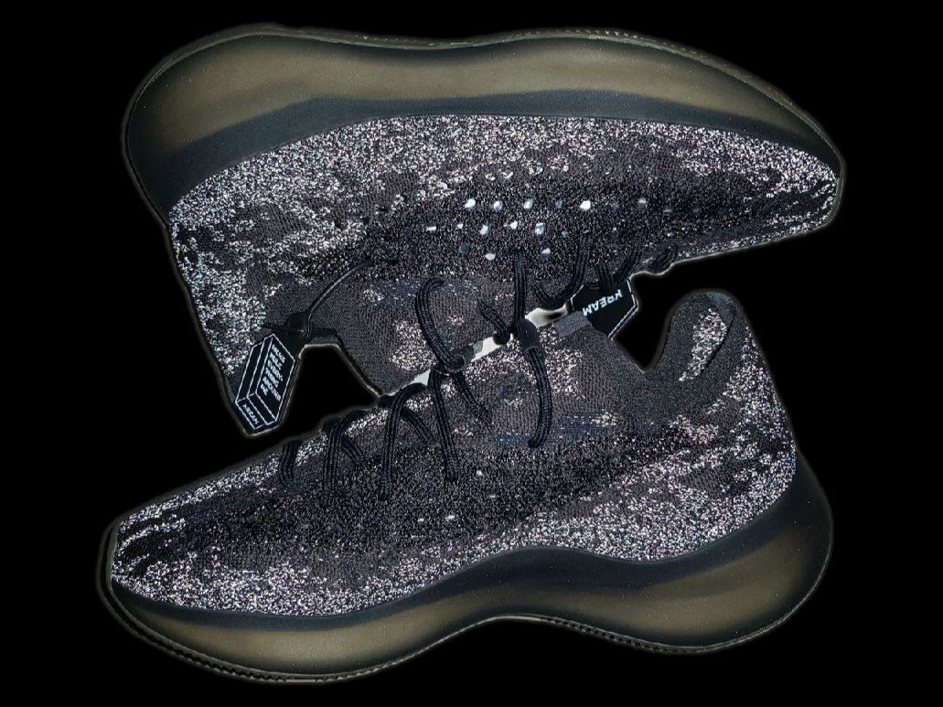 Adidas Yeezy Boost 380 Onyx - Reflective 착용 스타일 - 2