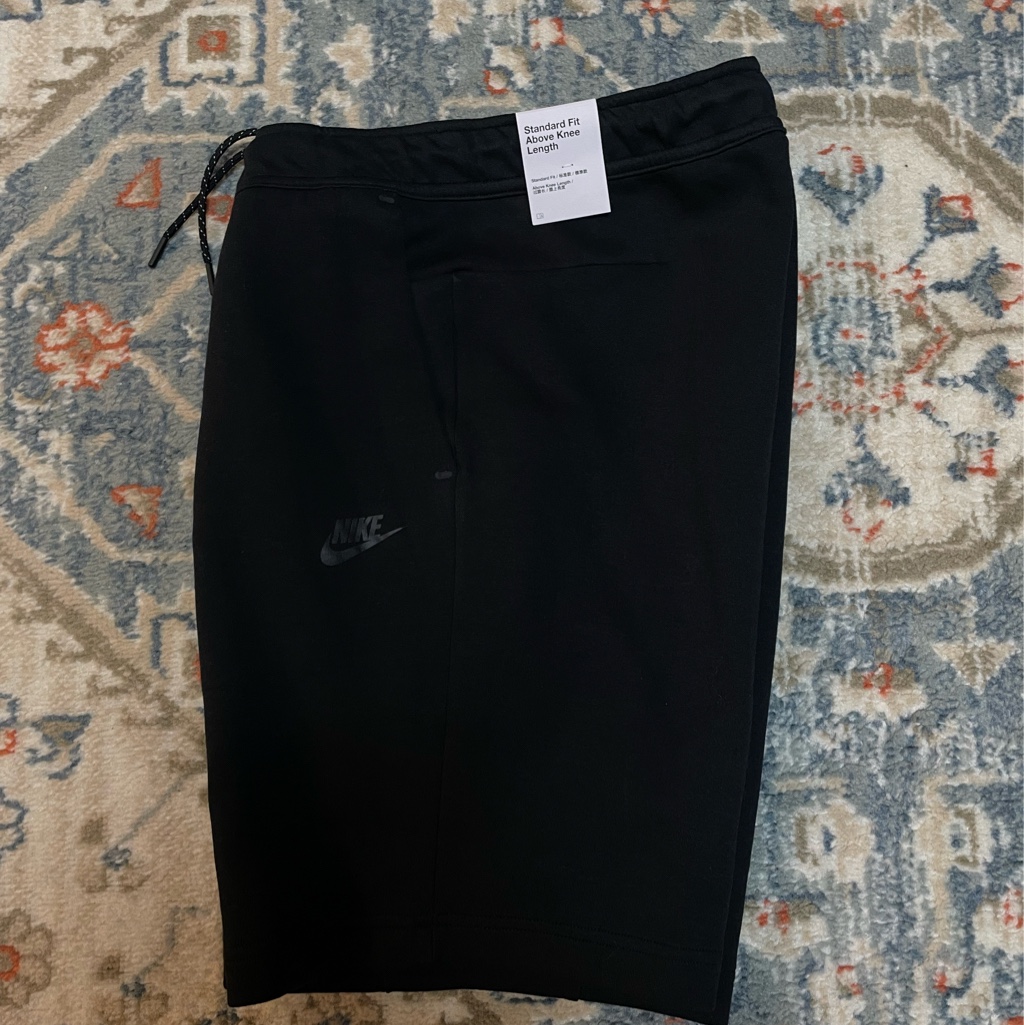 Nike NSW Tech Fleece Shorts Black - Asia 착용 스타일 - 2
