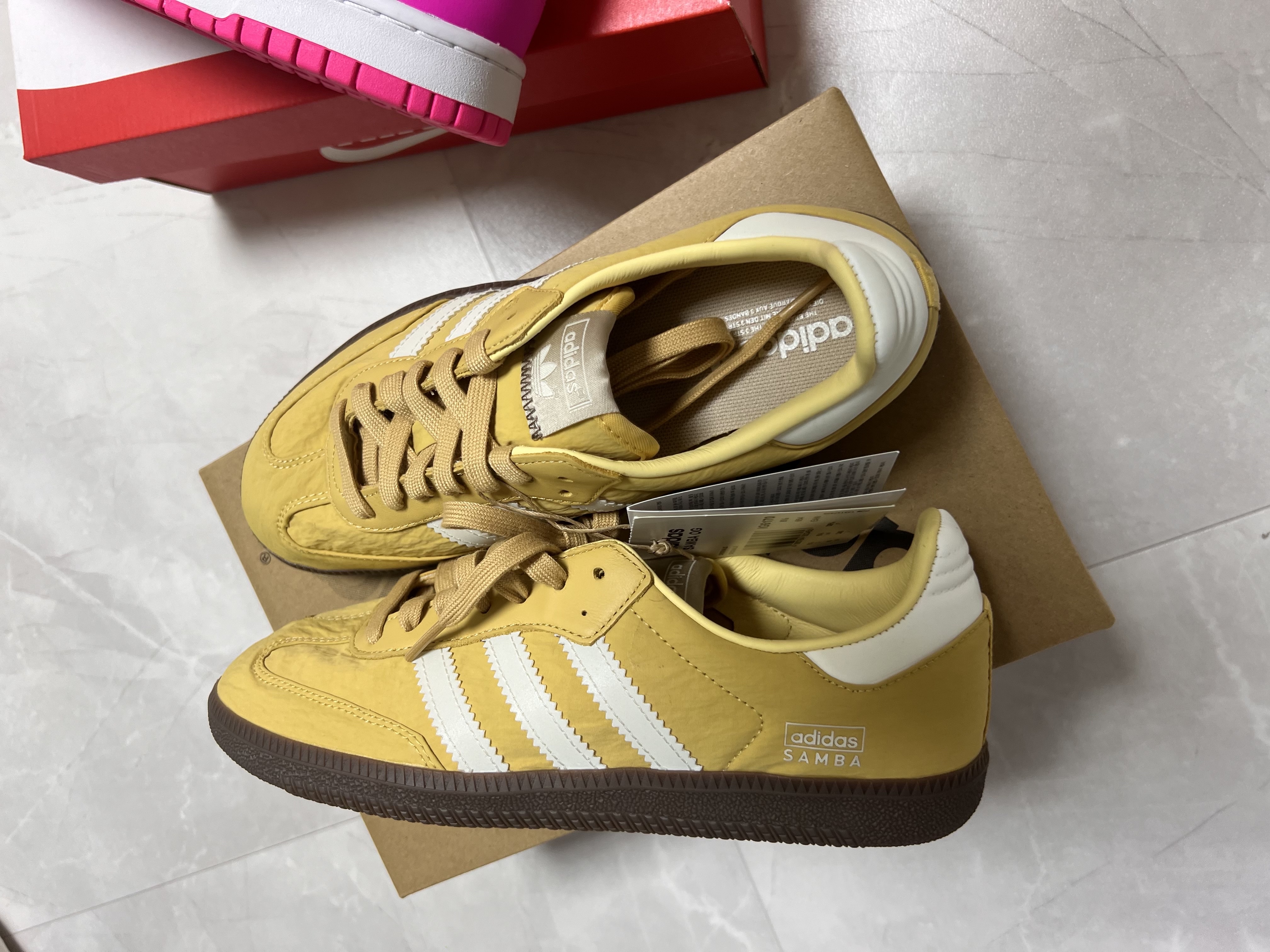 Adidas Samba OG Oat Wonder White 착용 스타일