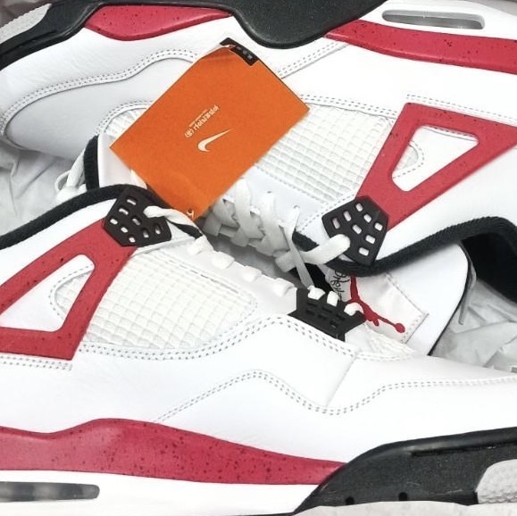 Jordan 4 Retro Red Cement 착용 스타일