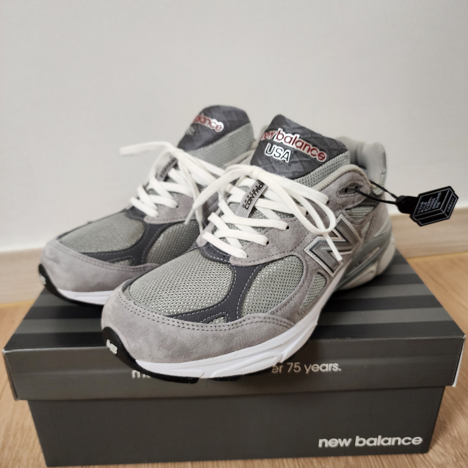 New Balance 990v3 Made in USA Grey - D Standard 착용 스타일