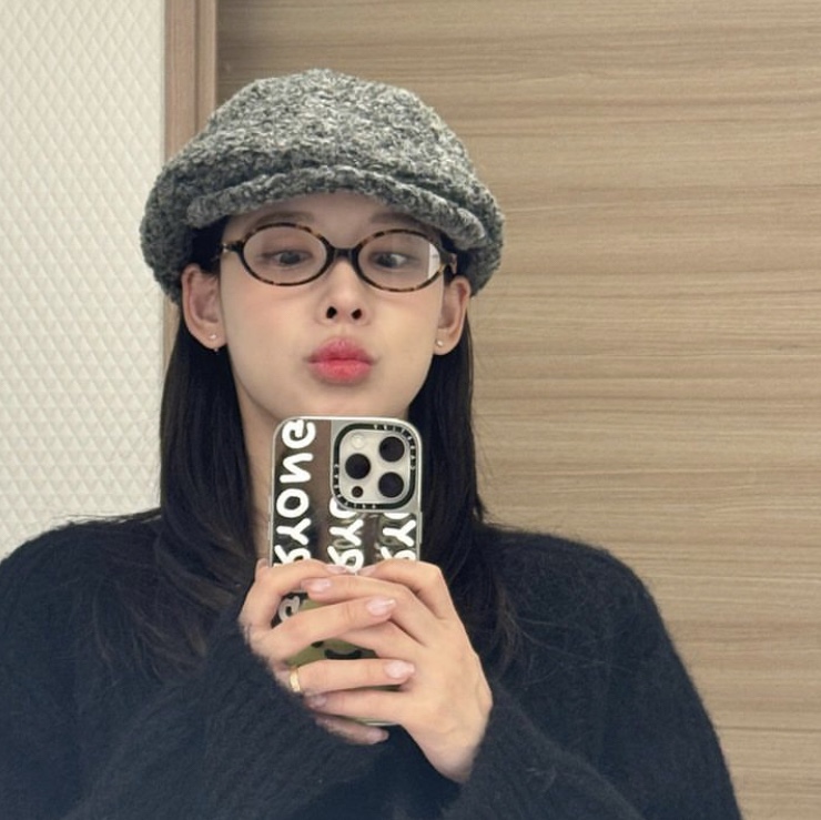 (W) Miu Miu Regard Sunglasses Blue Lenses Honey Tortoiseshell Acetate Standard fit 착용 스타일