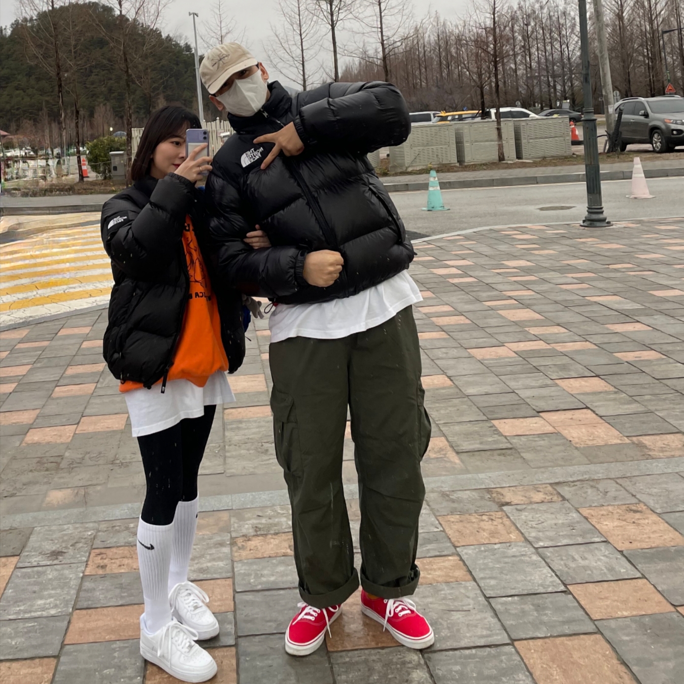The North Face 1996 Eco Nuptse Jacket Real Black, (W) The North Face White Label Novelty Nuptse Down Jacket Black 착용 스타일