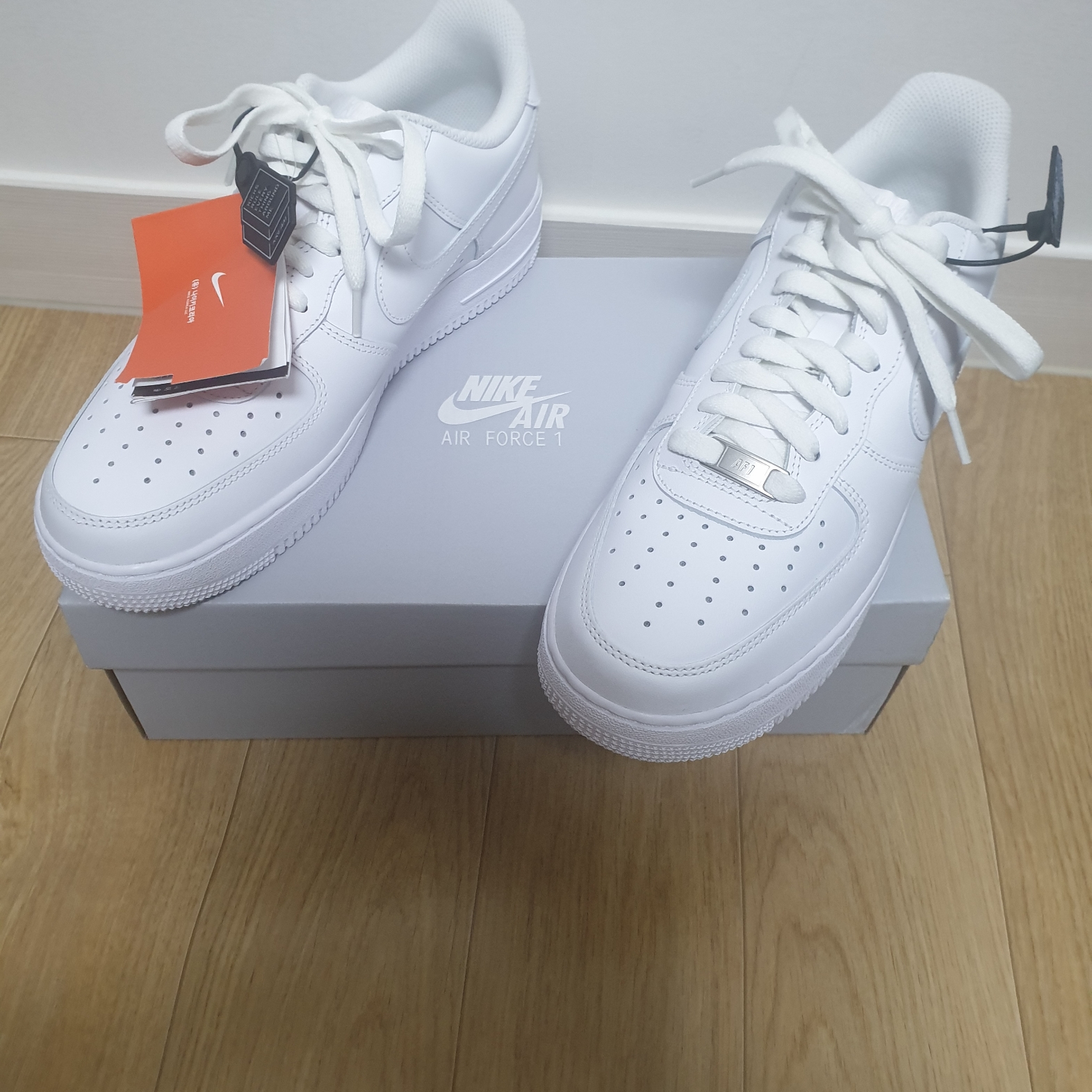 Nike Air Force 1 '07 Low White 착용 스타일