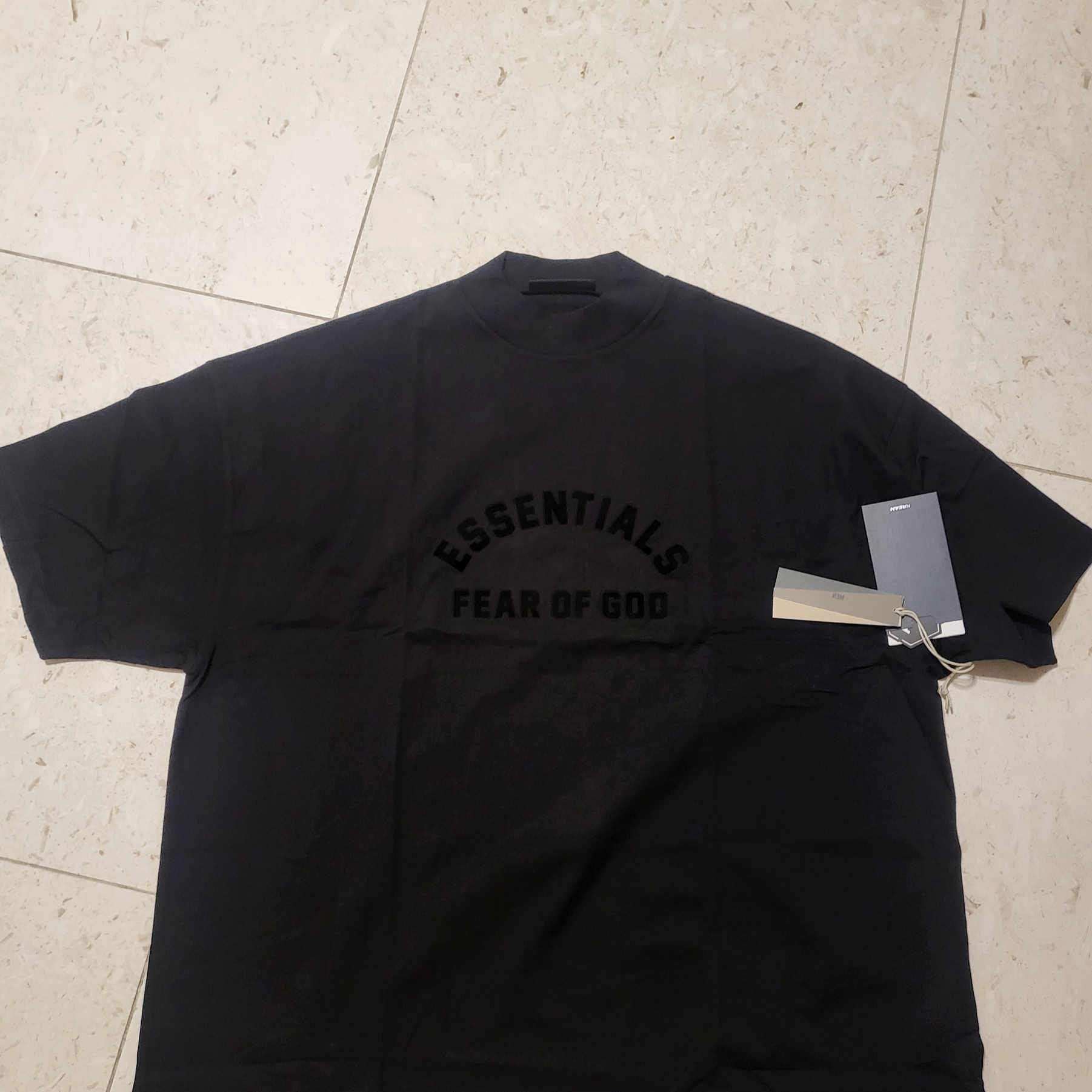 Essentials The Black Collection T-Shirt Black - 23SS 착용 스타일 - 1