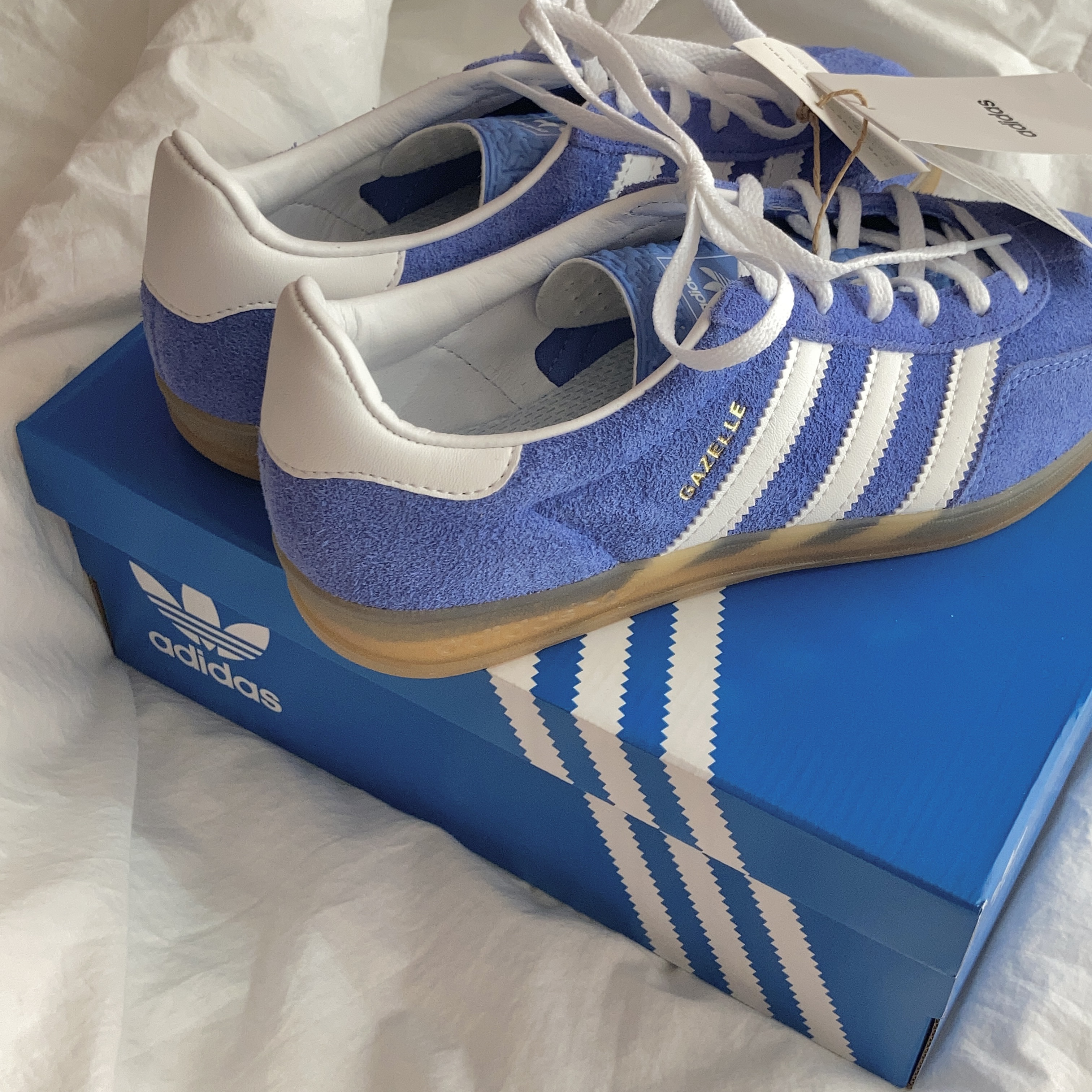 (W) Adidas Gazelle Indoor Blue Fusion Cloud White 착용 스타일 - 2
