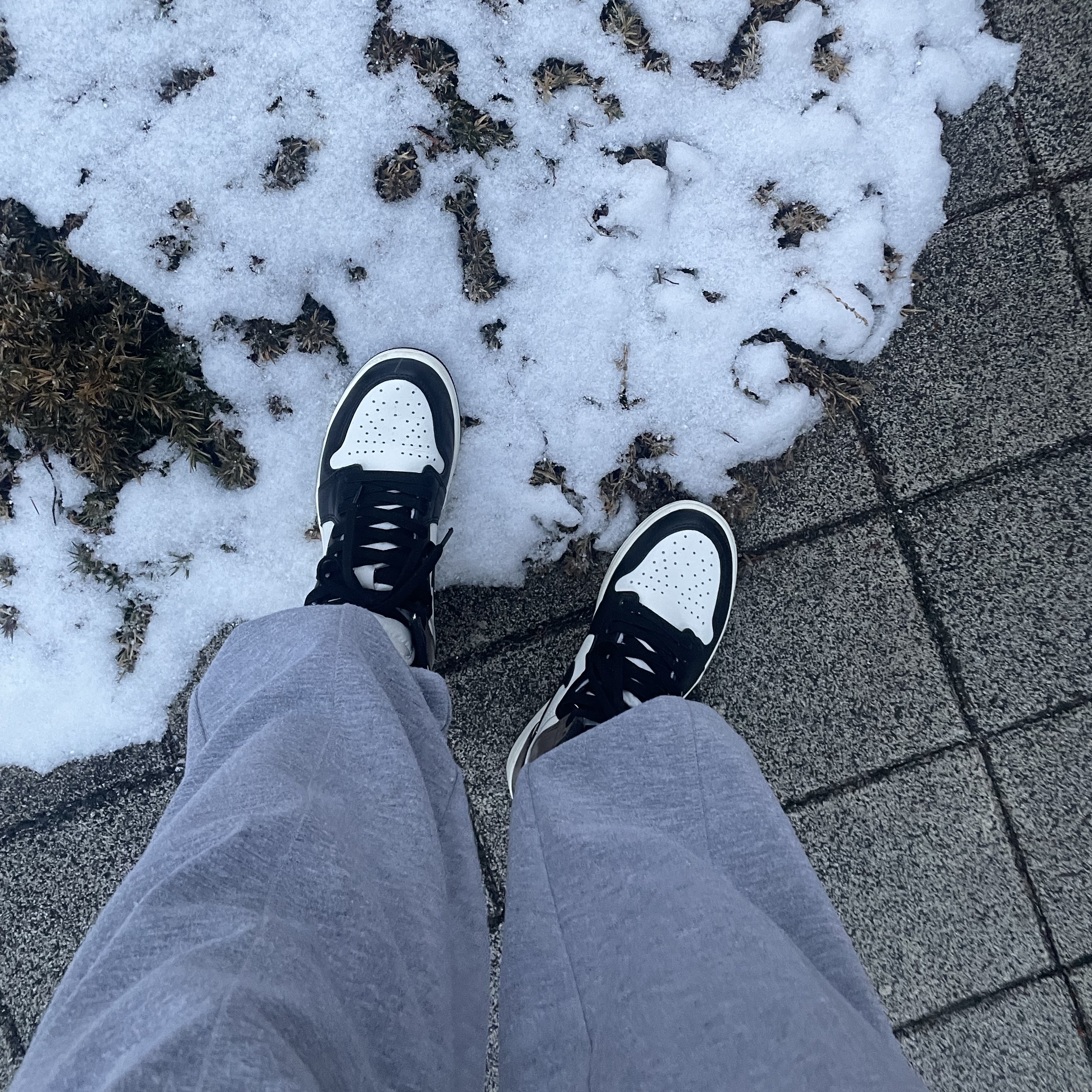 Jordan 1 Retro High OG Black Mocha 착용 스타일