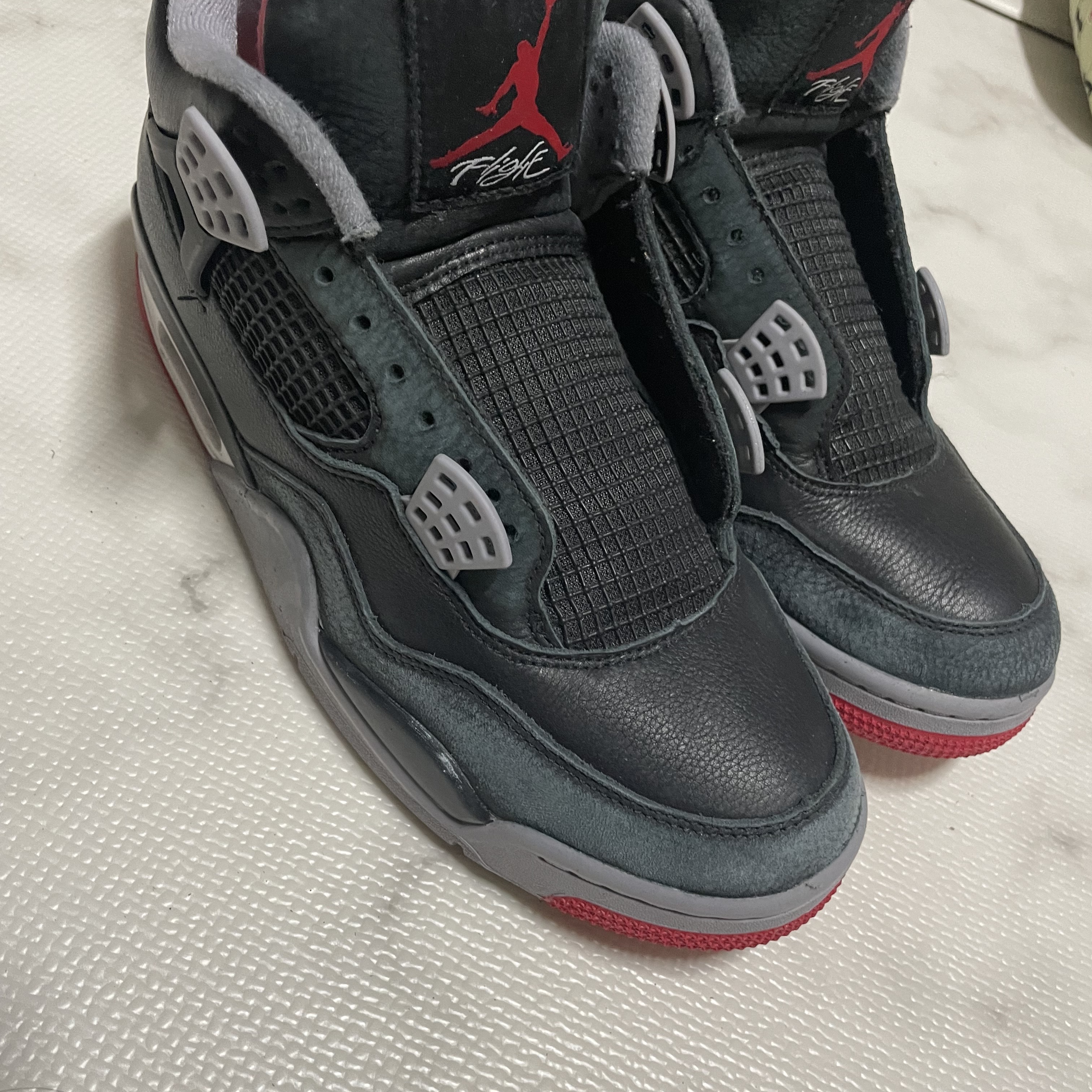 Jordan 4 Retro Bred Reimagined 착용 스타일 - 1