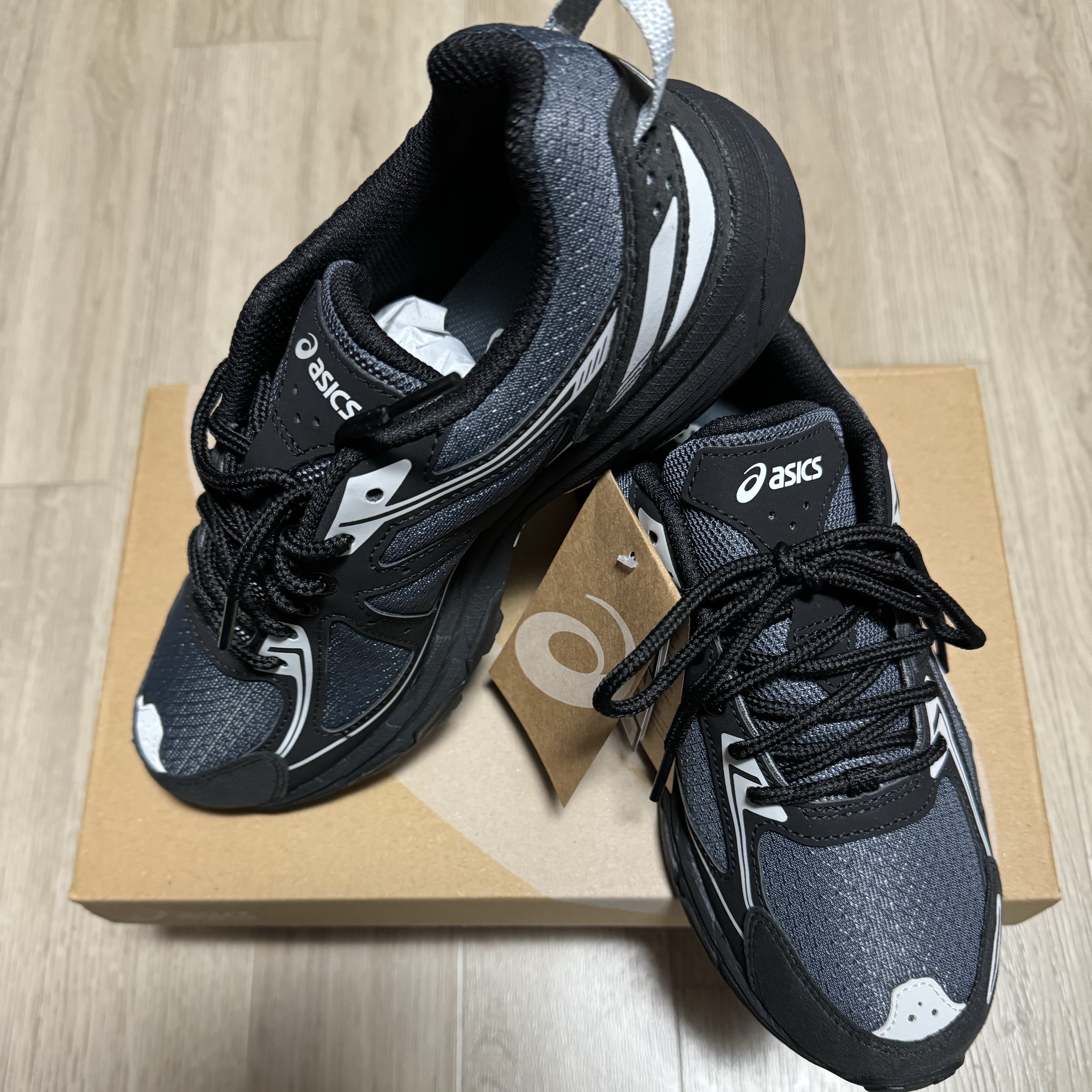Asics Gel-Venture 6 Carrier Grey 착용 스타일 - 2