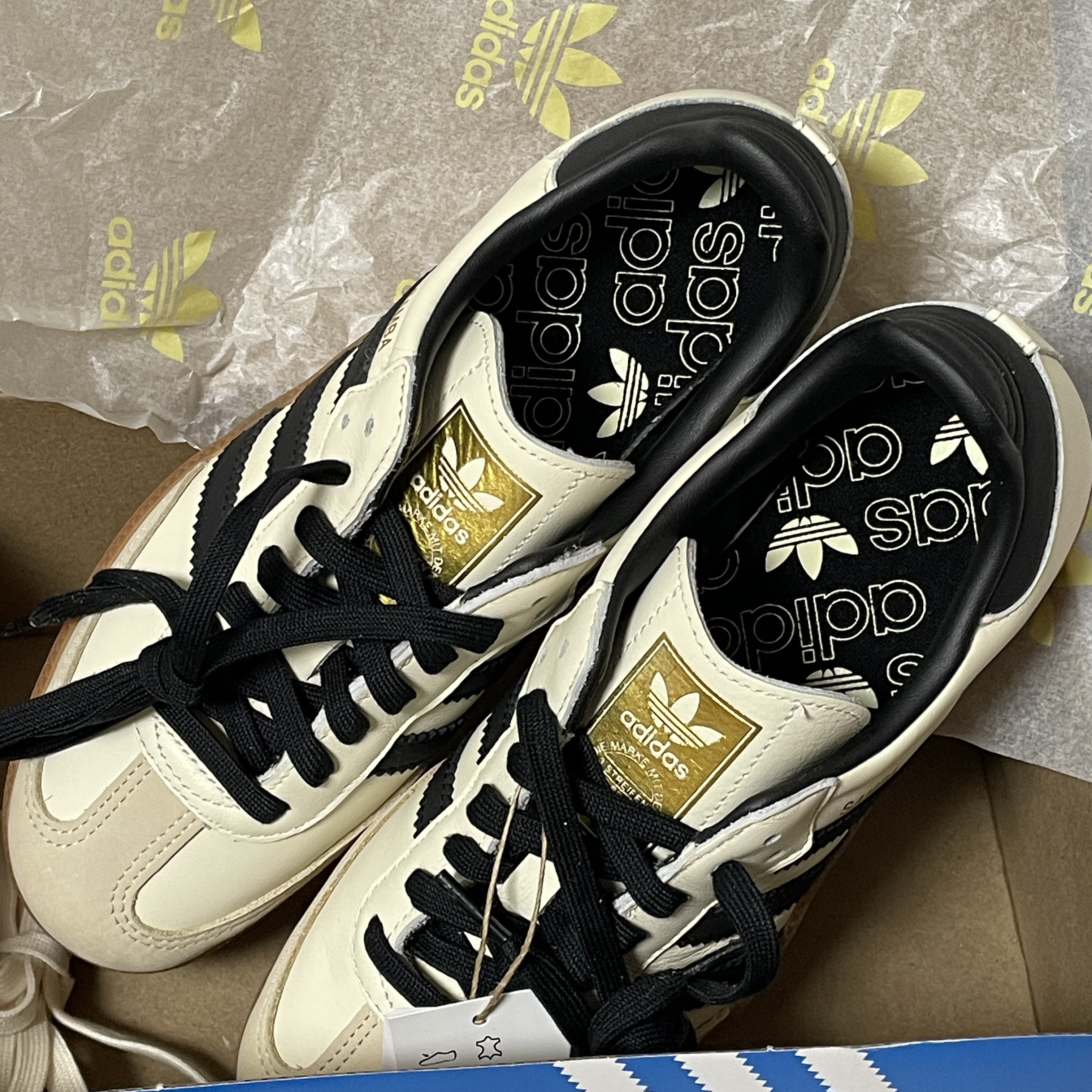 (W) Adidas Samba OG Cream White Core Black 착용 스타일 - 2
