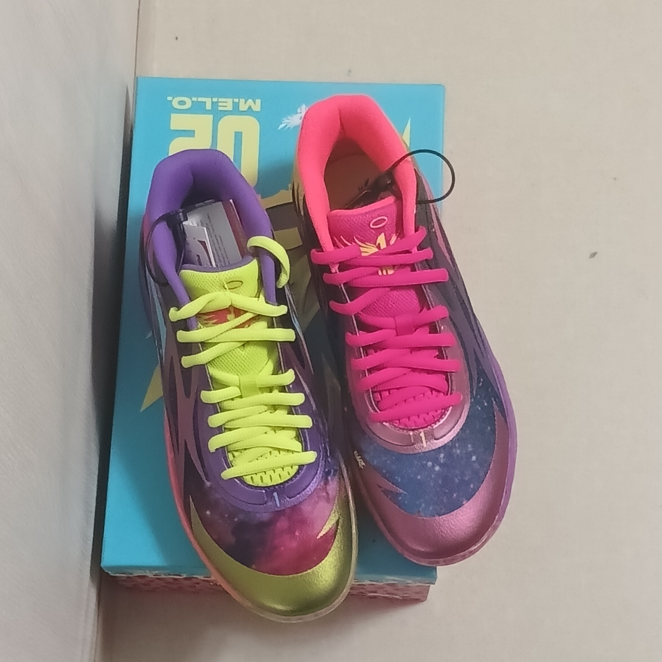 Puma MB.02 Be You Purple Glimmer Safety Yellow 착용 스타일 - 3