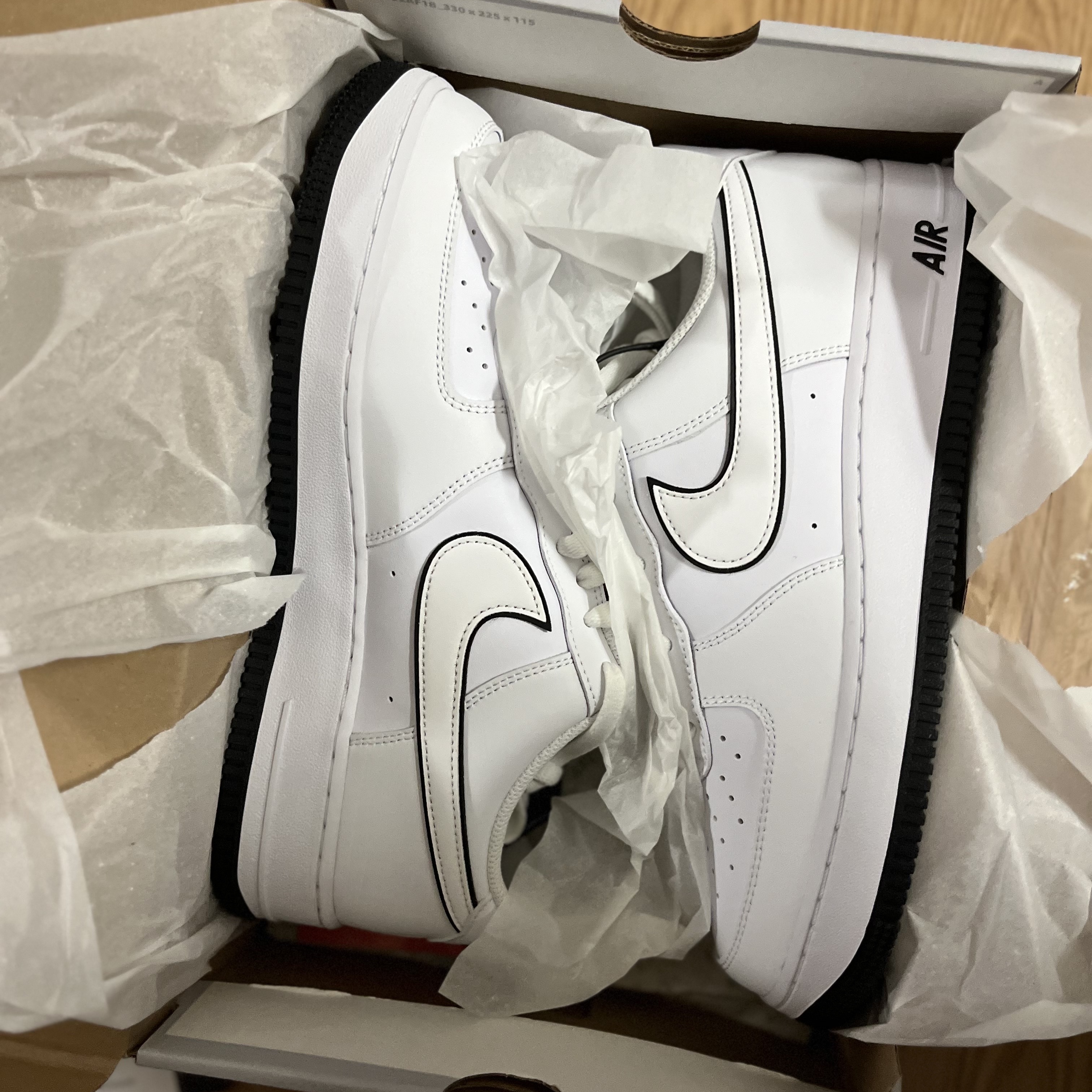 Nike Air Force 1 '07 White Black 착용 스타일